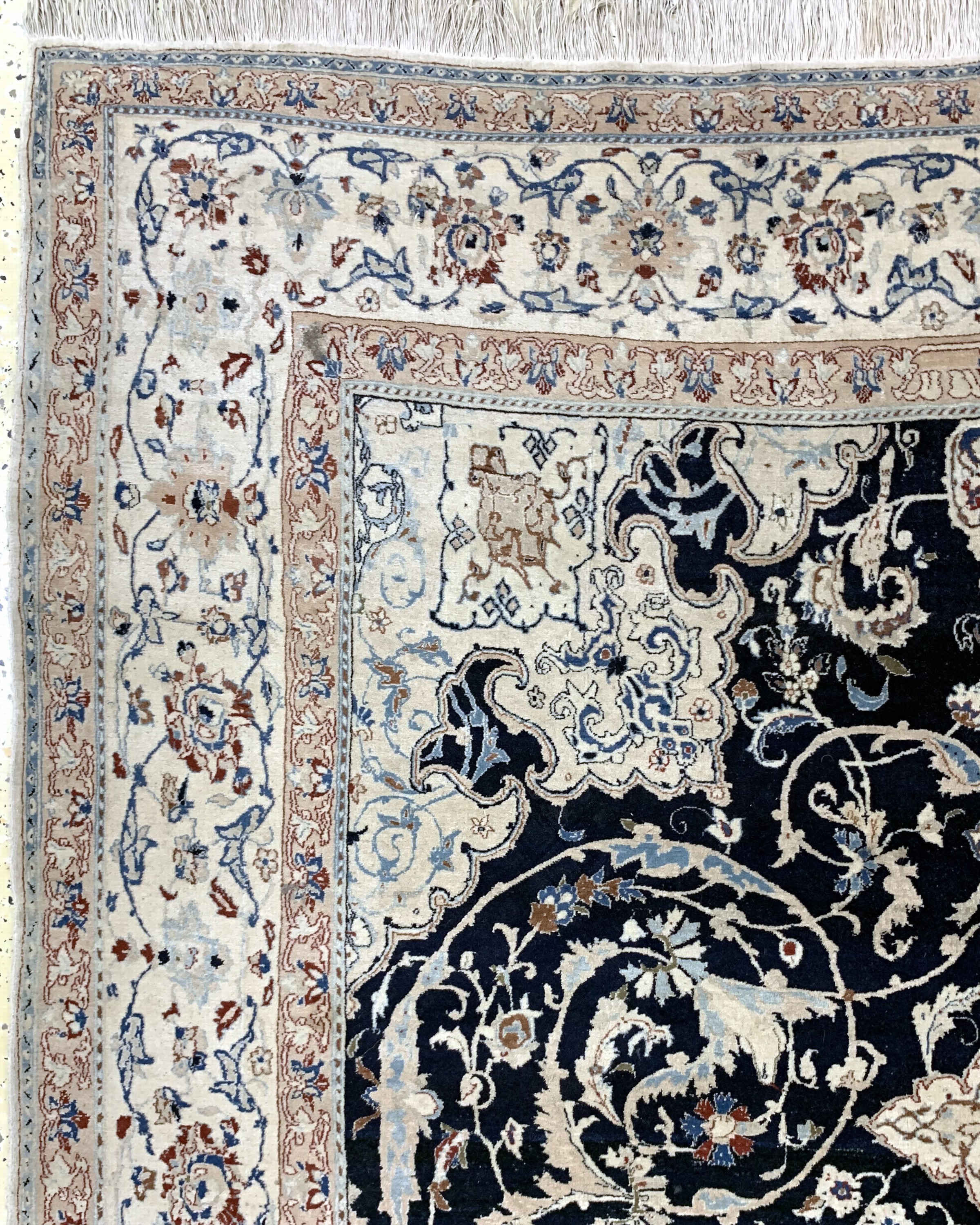 Detail d: Nain fein"Tudeschk", Persien, Anfang 20.Jhd, Korkwolle mit Seide, ca. 240 x 160 cm,ca. 1,0 Mio. Kn/qm, EHZ: 2-3