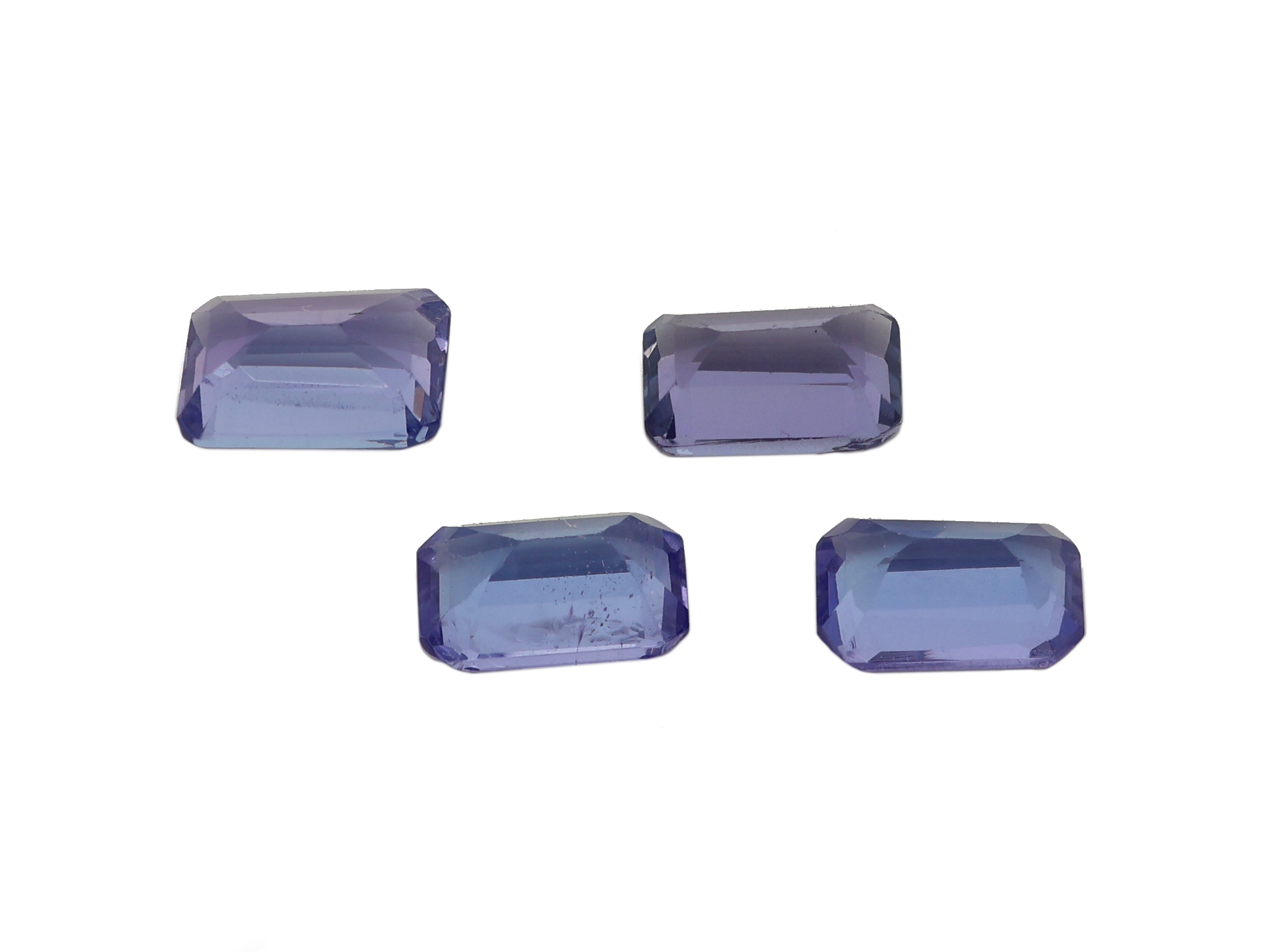Detail a: Lot 4 lose facett. Tansanitbaguettes zus. 2.58ct
