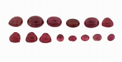 Image 26908658 - Lot lose Rubincabochons zus. 14.88 ct, in versch. Größen, Formen und Farben, ...