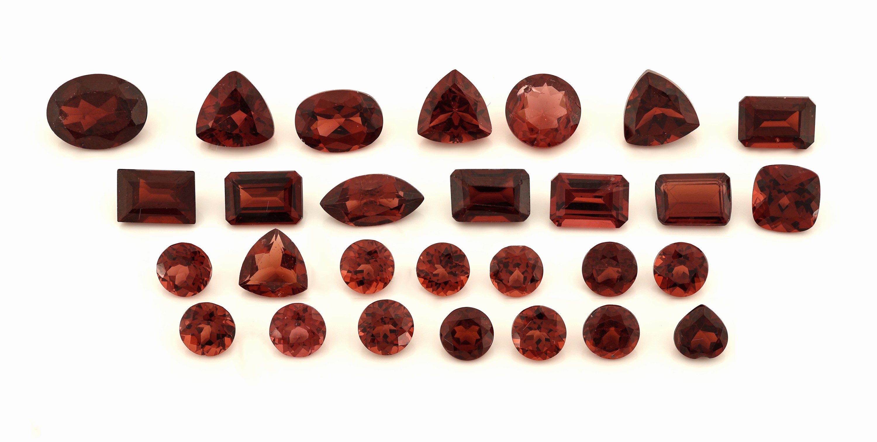 Lot 28 lose facett. Granate, zus. 16.95 ct,in versch. Schliffformen, Größen und Farbnuancen