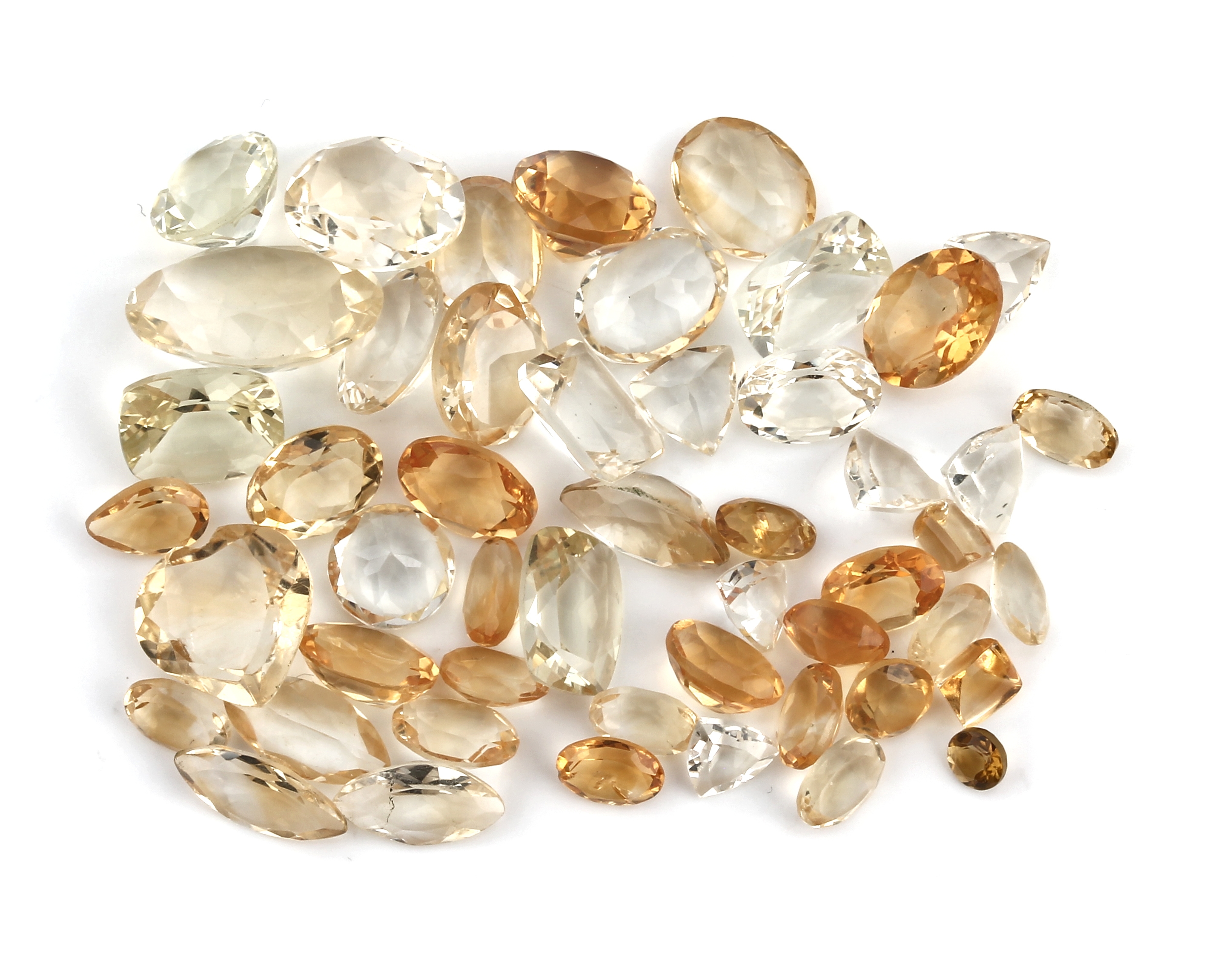 Lot lose facett. Citrine, zus. 52.80 ct, inversch. Schliffformen, Größen und Farben