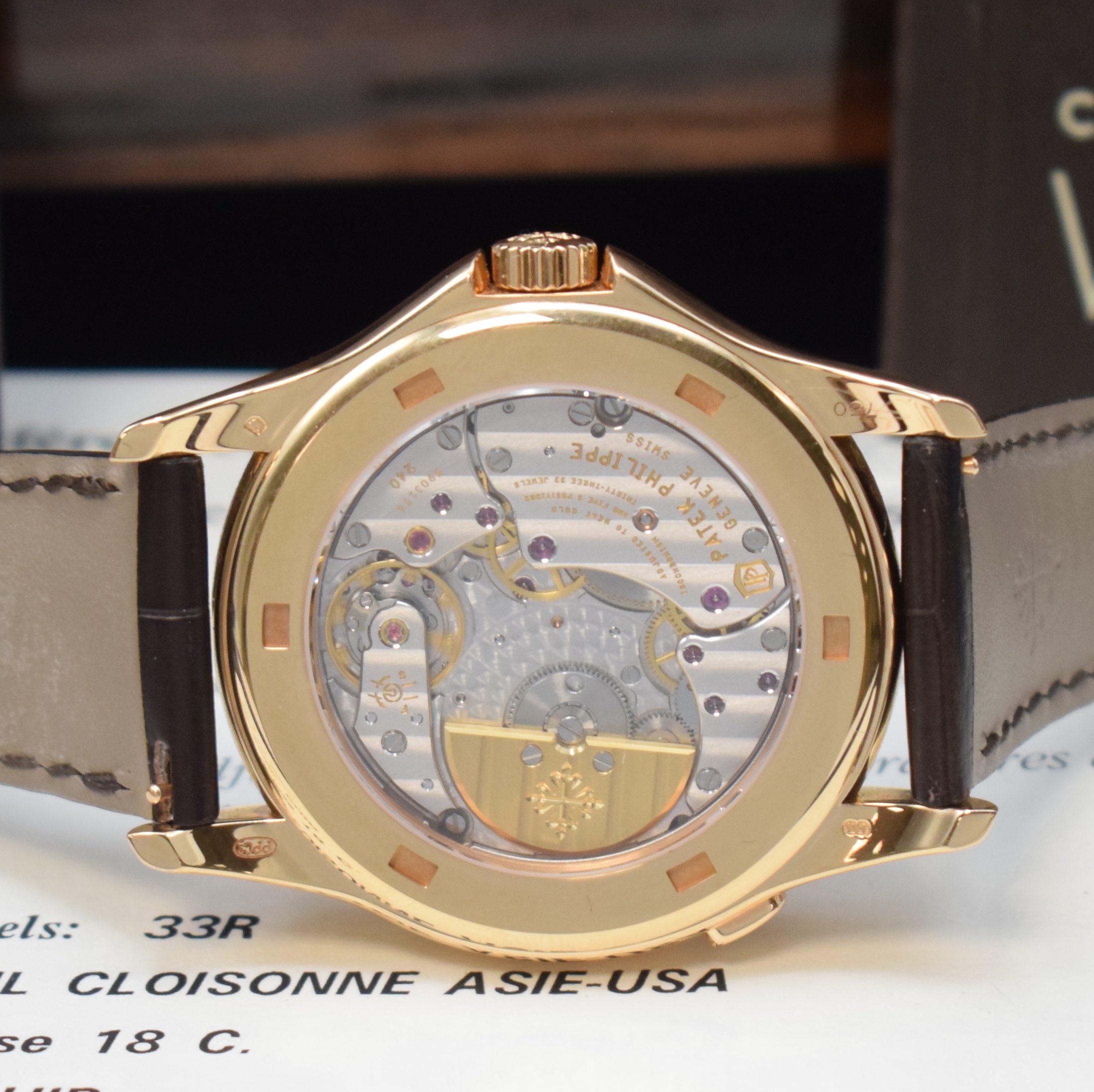 Detail h: PATEK PHILIPPE hochfeine und extrem seltene Herrenarmbanduhr "WORLD TIME" mit Cloisonné- Zifferblatt in Roségold 750/000 Referenz ...