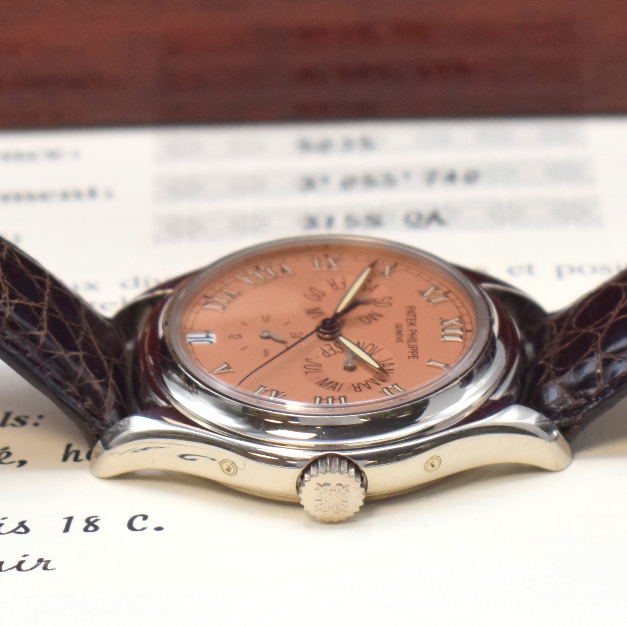 Detail c: PATEK PHILIPPE hochfeine Herrenarmbanduhr Jahreskalender in WG 750/000 Referenz 5035, Automatik, beids. vergl. Geh. inkl. orig. Lederband m. orig. WG ...