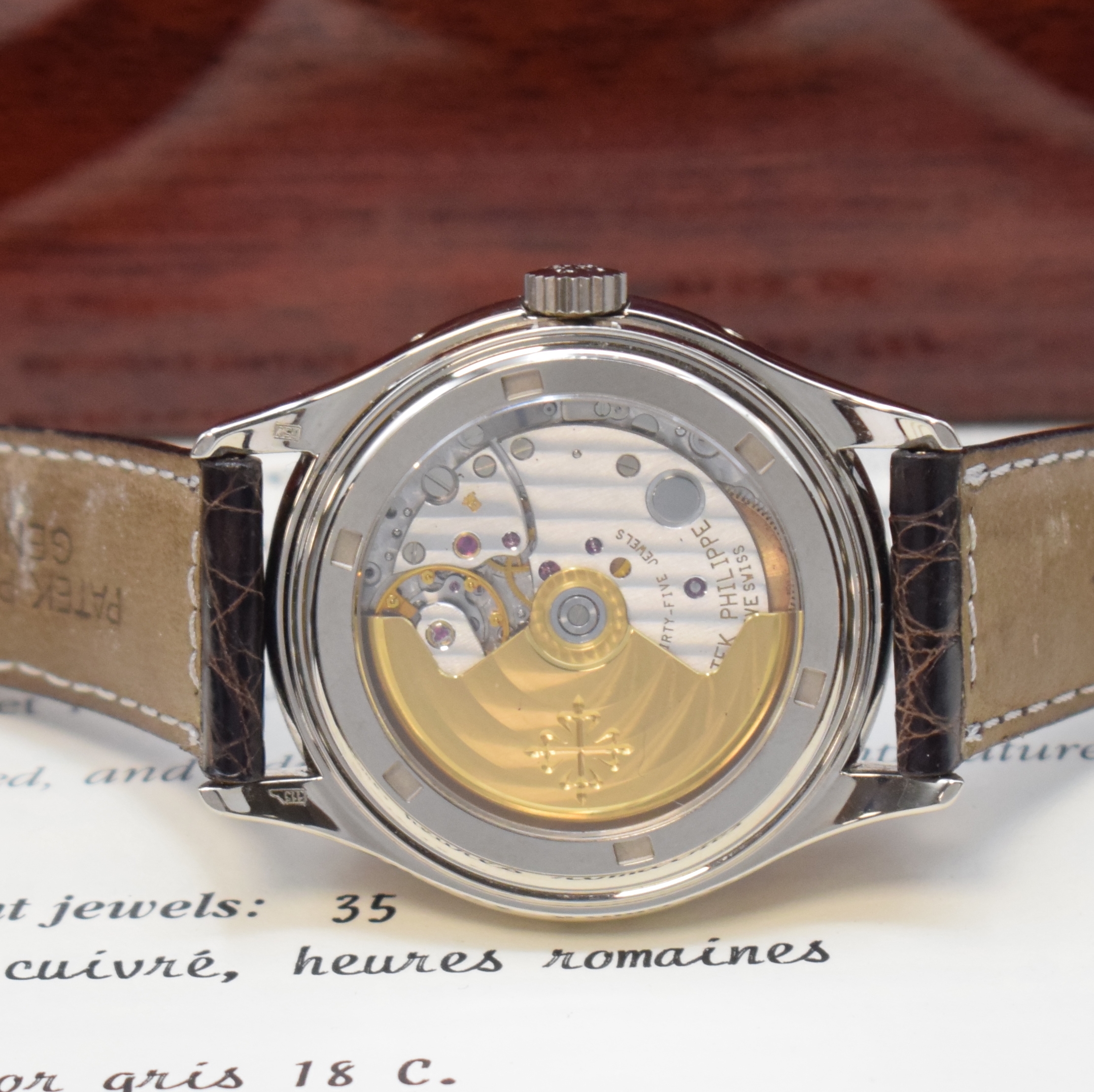 Detail e: PATEK PHILIPPE hochfeine Herrenarmbanduhr Jahreskalender in WG 750/000 Referenz 5035, Automatik, beids. vergl. Geh. inkl. orig. Lederband m. orig. WG ...