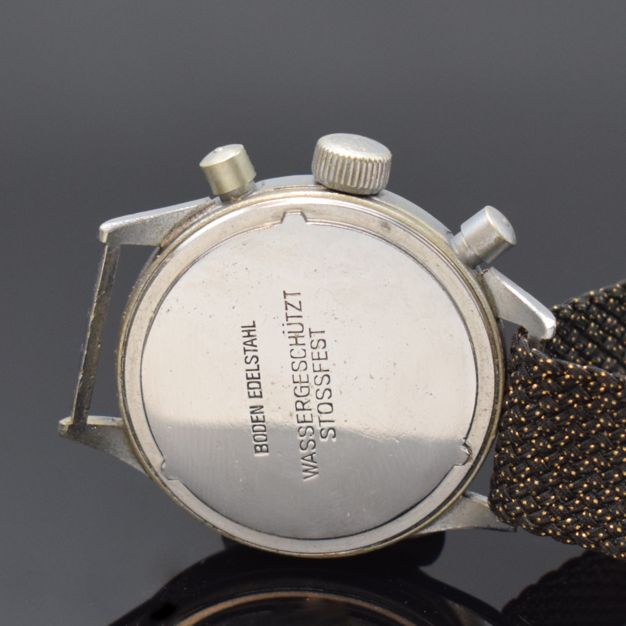 Detail c: HANHART militärische Herrenarmbanduhr mit Schaltradchronograph, Deutschland um 1940, Handaufzug, verchr. Geh., Edelstahlboden verschr., schwarzes ...