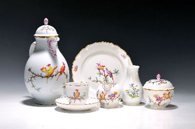 Image 26910433 - Kaffeeservice, Nymphenburg, 20. Jh., Vogelmalerei, Goldstaffage, Kaffeekanne, ...