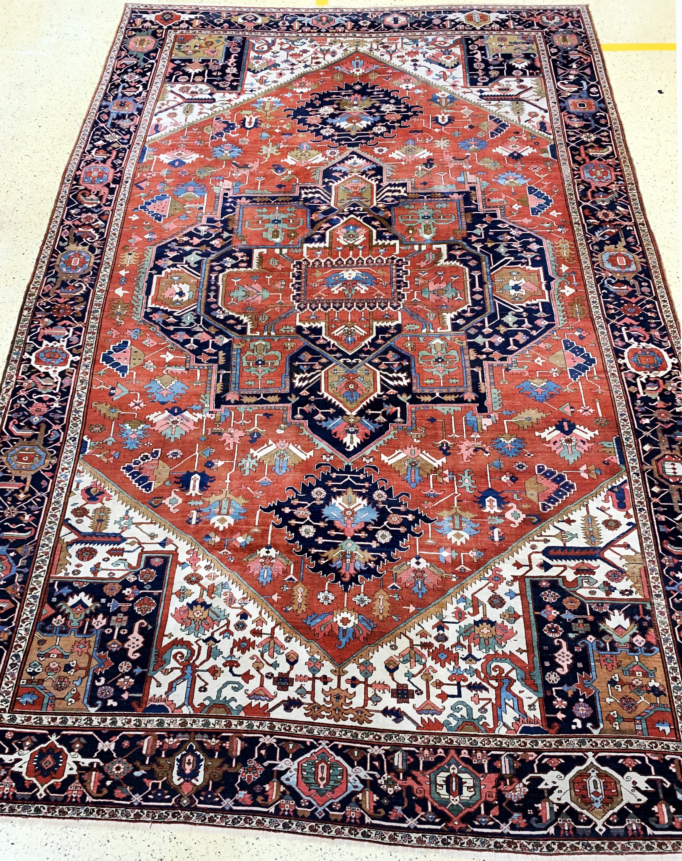 Heriz"Palastteppich"antik, Persien, um 1900, Wolle auf Baumwolle, ca. 610 x 405 cm, EHZ: 2-3, (kleine alte restaurierungen).