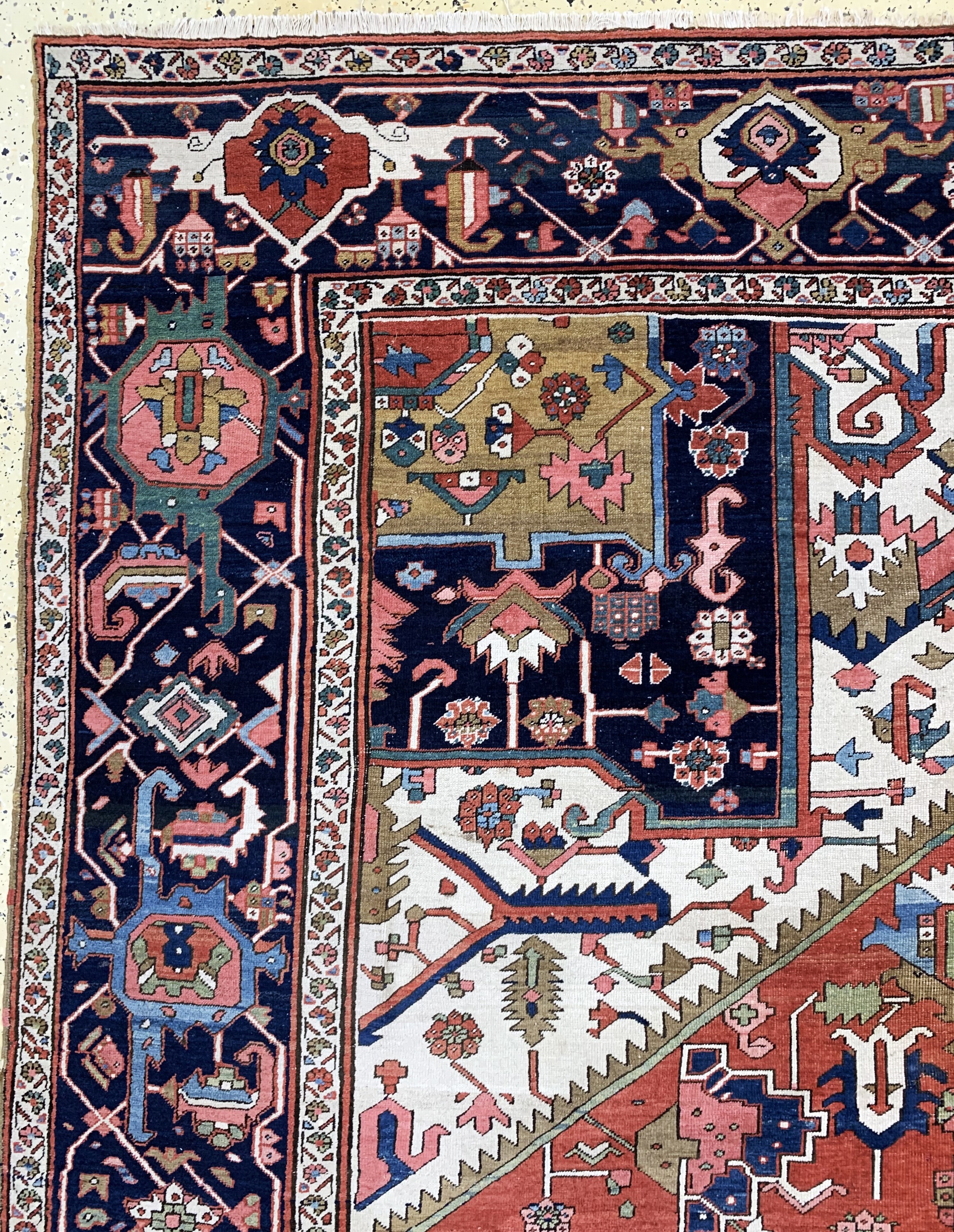 Detail f: Heriz"Palastteppich"antik, Persien, um 1900, Wolle auf Baumwolle, ca. 610 x 405 cm, EHZ: 2-3, (kleine alte restaurierungen).