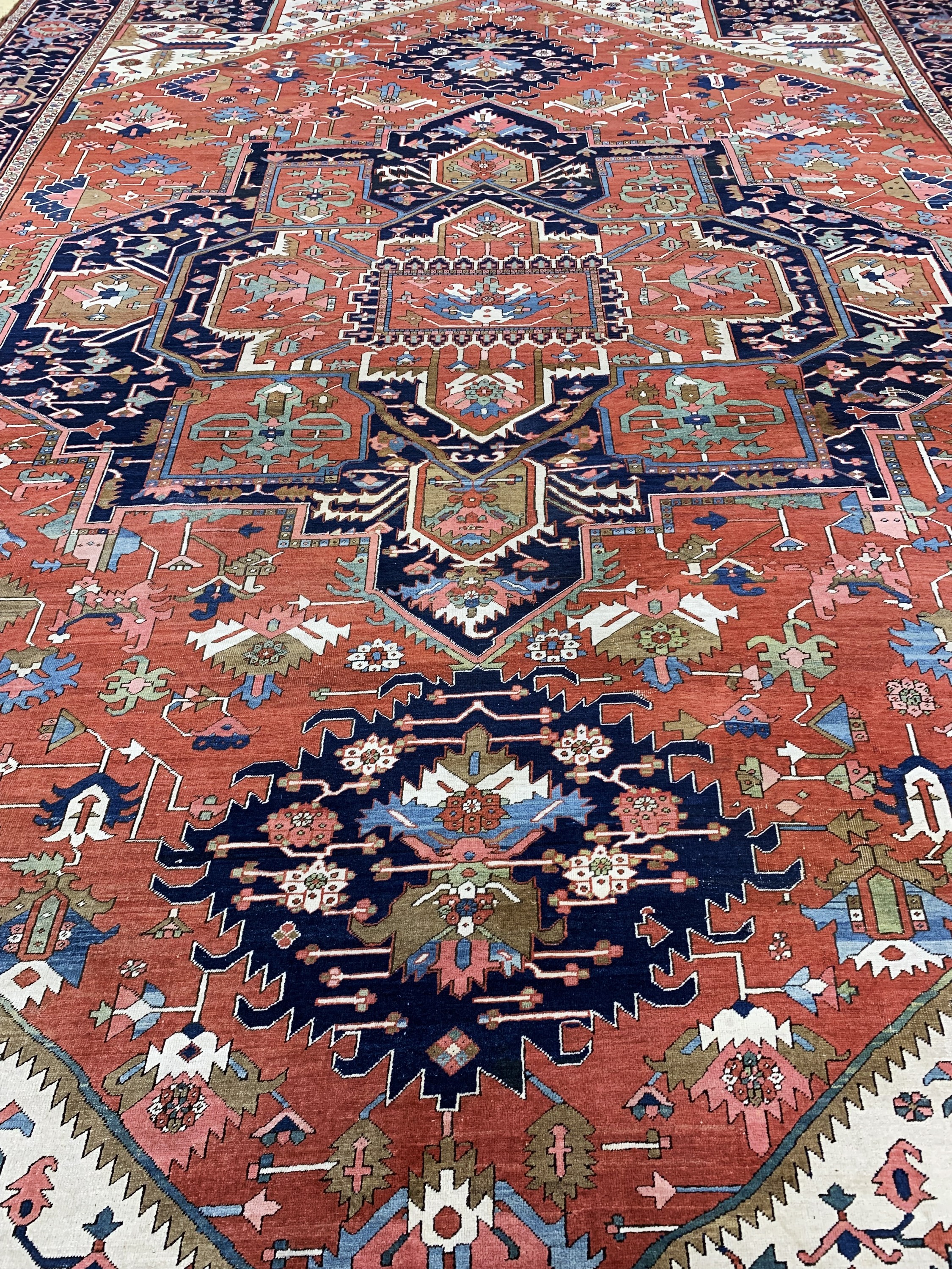 Detail j: Heriz"Palastteppich"antik, Persien, um 1900, Wolle auf Baumwolle, ca. 610 x 405 cm, EHZ: 2-3, (kleine alte restaurierungen).