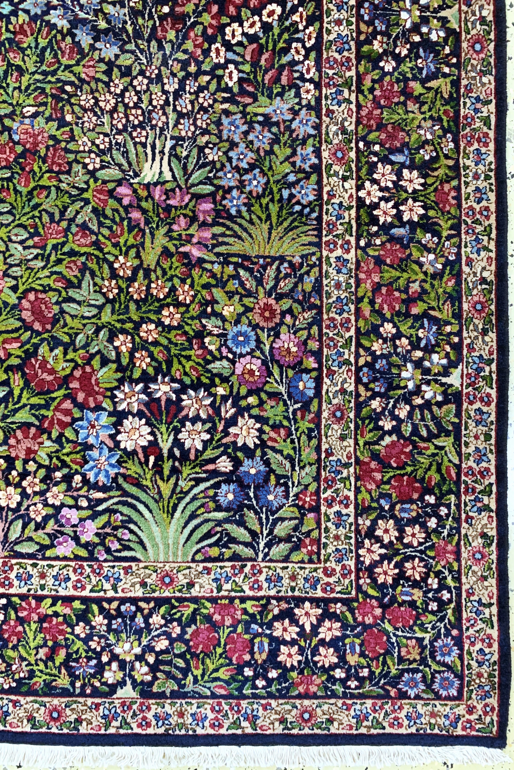 Detail a: Kerman fein antik Persien, "Mille Fleur", um 1900, Korkwolle auf Baumwolle, ca. 255 x 155 cm, fachkundig gereinigt, EHZ: 1-2