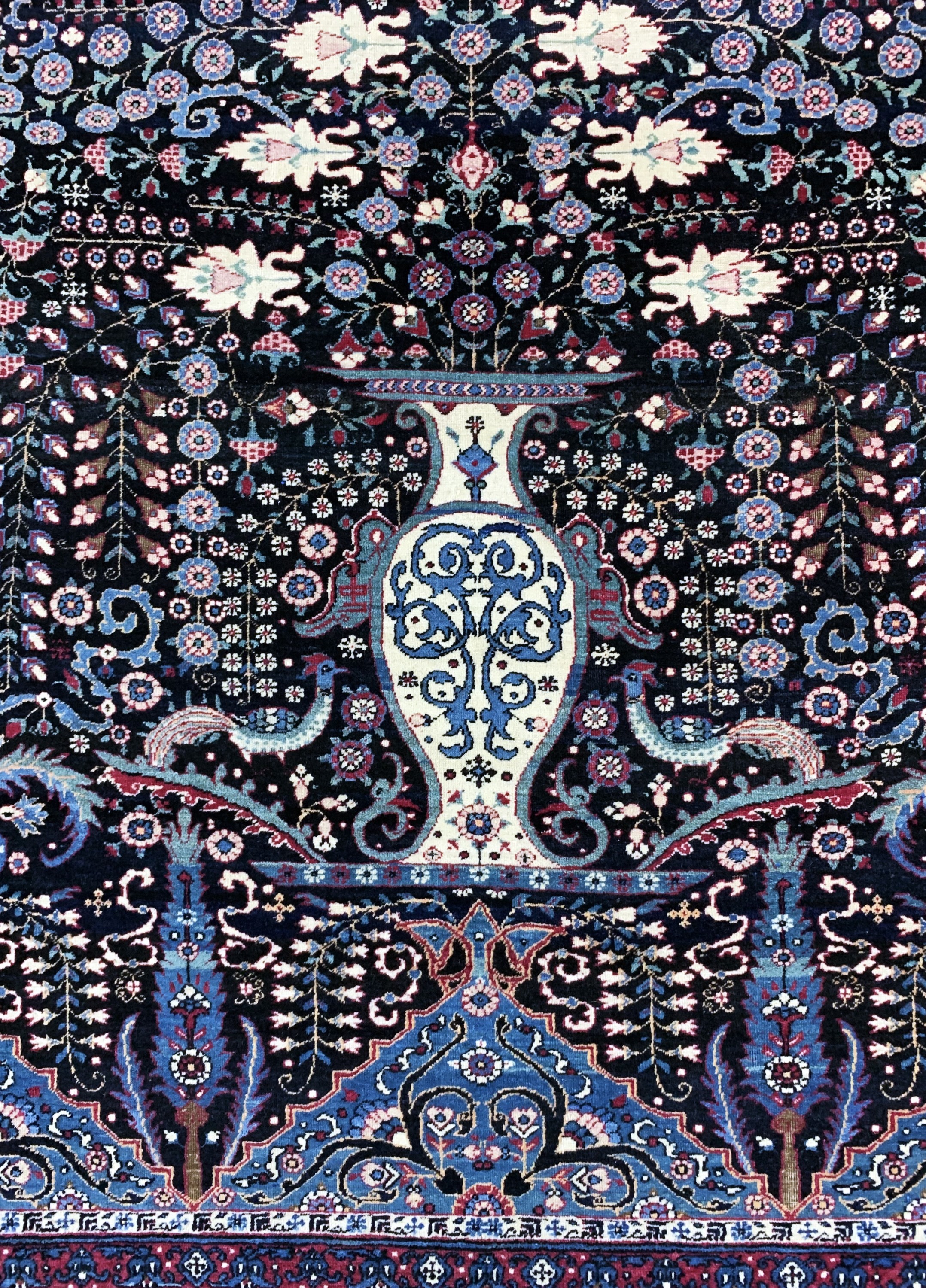 Detail c: Teheran antik fein, Persien, um 1900, Korkwolle auf Baumwolle, ca. 200 x 136 cm, fachkundig gereinigt, EHZ: 2-3