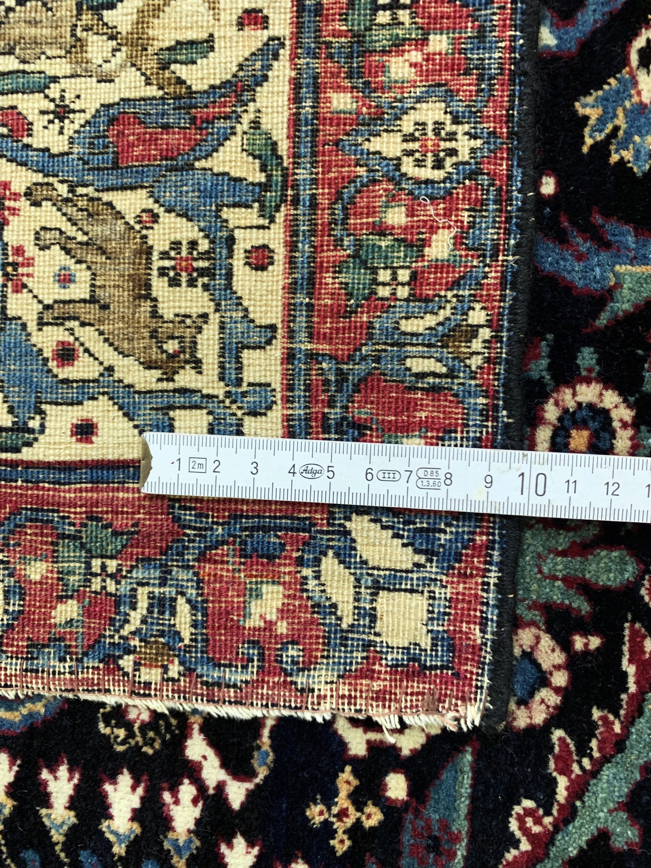 Detail g: Teheran antik fein, Persien, um 1900, Korkwolle auf Baumwolle, ca. 200 x 136 cm, fachkundig gereinigt, EHZ: 2-3