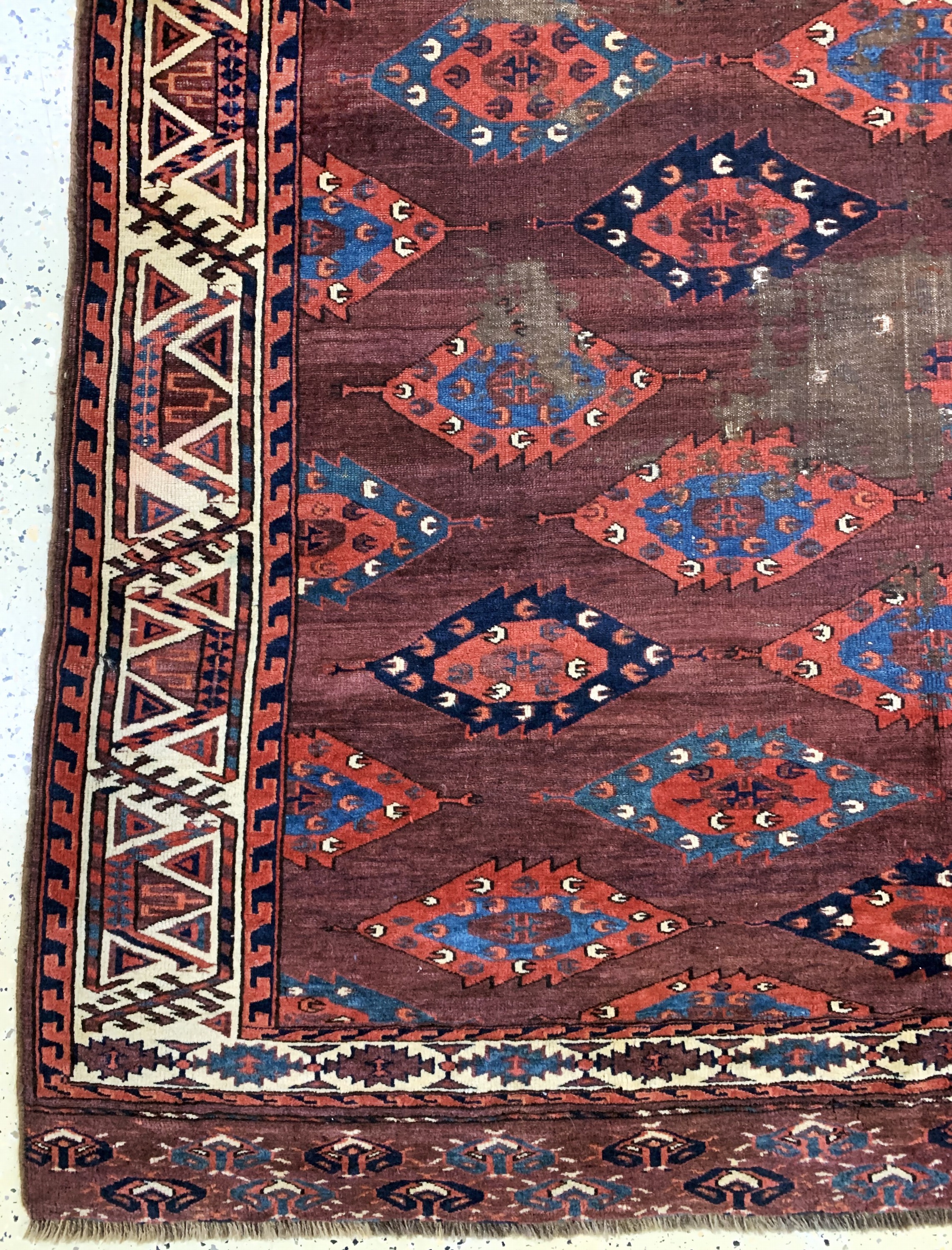 Detail b: Yomud"C-Gül"Hauptteppich, antik, Turkmenistan, Mitte 19.Jhd, Wolle auf Wolle, ca. 270 x 175 cm, EHZ: 4