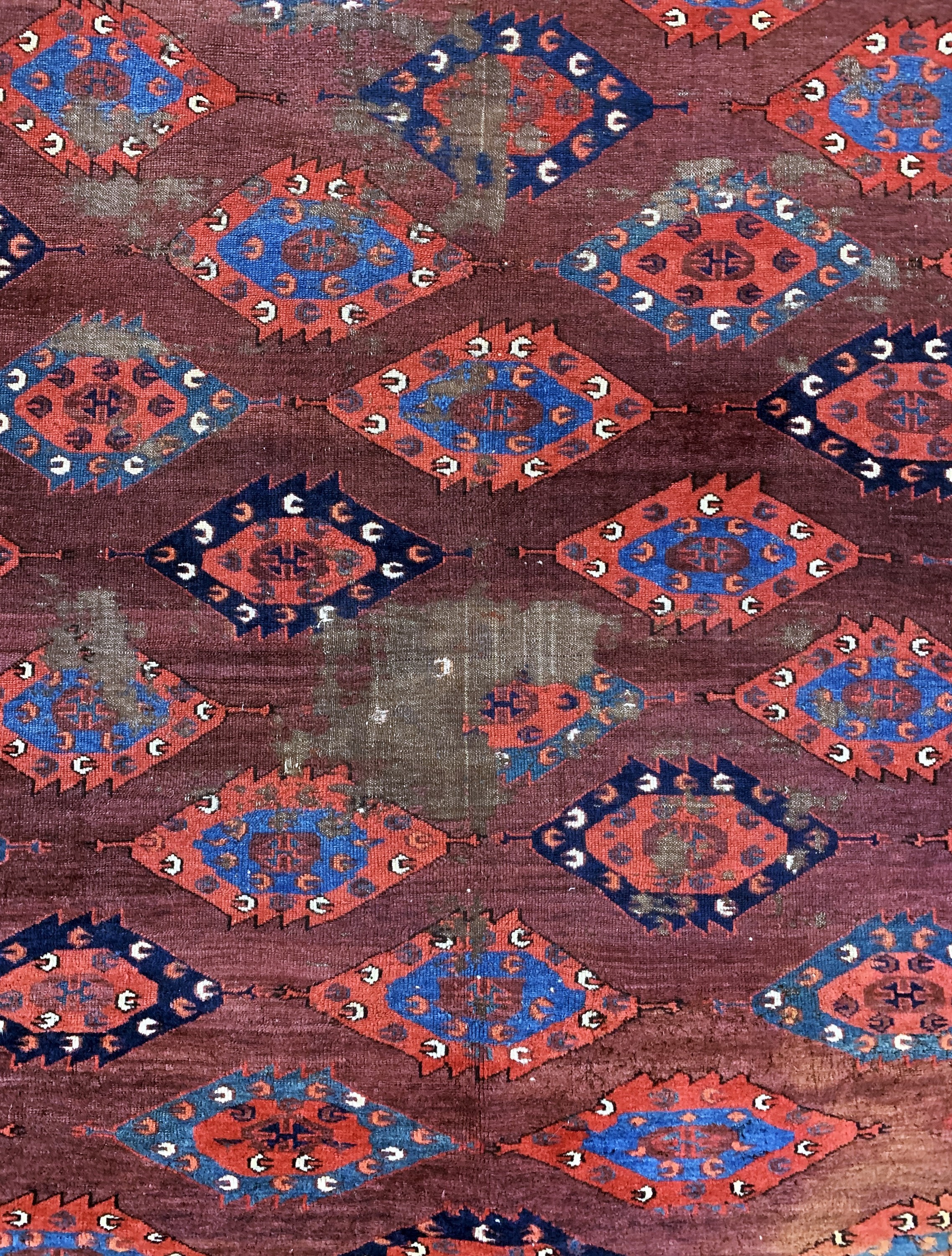 Detail c: Yomud"C-Gül"Hauptteppich, antik, Turkmenistan, Mitte 19.Jhd, Wolle auf Wolle, ca. 270 x 175 cm, EHZ: 4