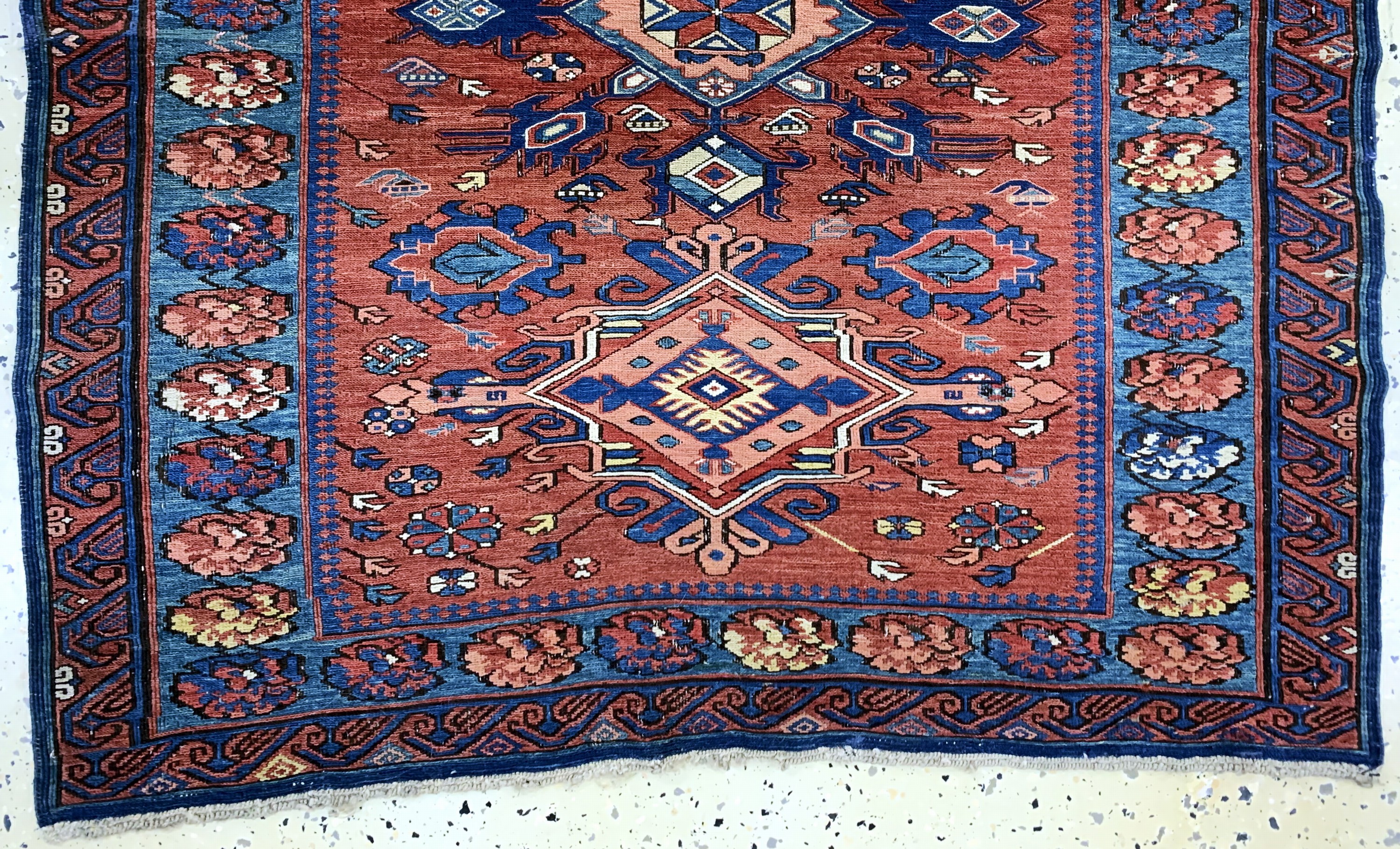 Detail c: Antike"Sumakh", Kaukasus, um 1900, Wolle auf Wolle, ca. 185 x 100 cm, EHZ: 2