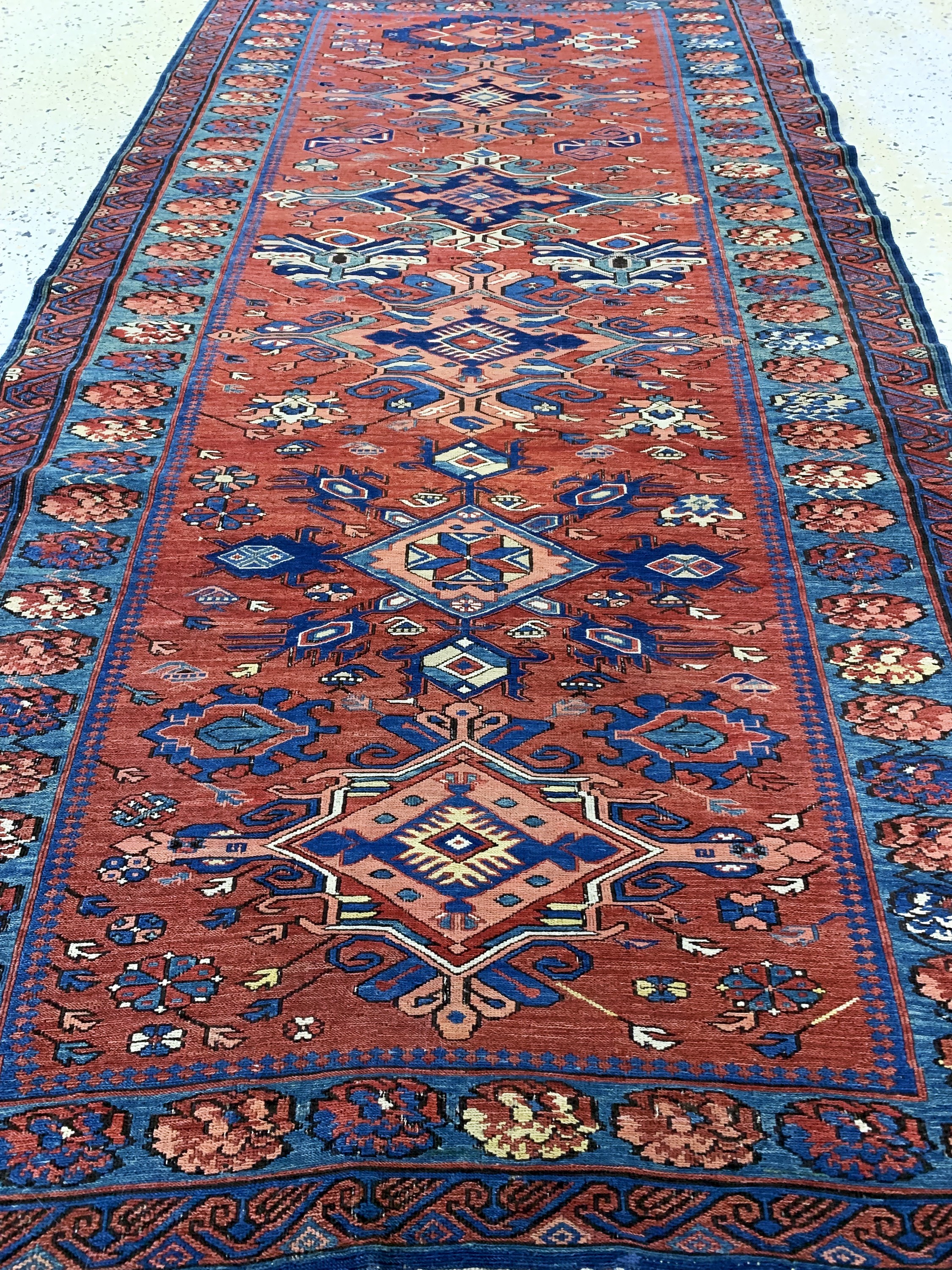 Detail d: Antike"Sumakh", Kaukasus, um 1900, Wolle auf Wolle, ca. 185 x 100 cm, EHZ: 2