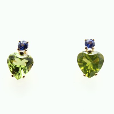 Image 26911264 - Paar Ohrstecker mit Peridots und Saphiren, GG 585/000, 2 Peridots in Herzform zus. ca. ...