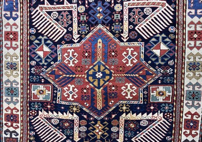 26911282c - "Akstafa"Kazak antik, Kaukasus, 19.Jhd, Wolle auf Wolle, ca. 300 x 110 cm, ...