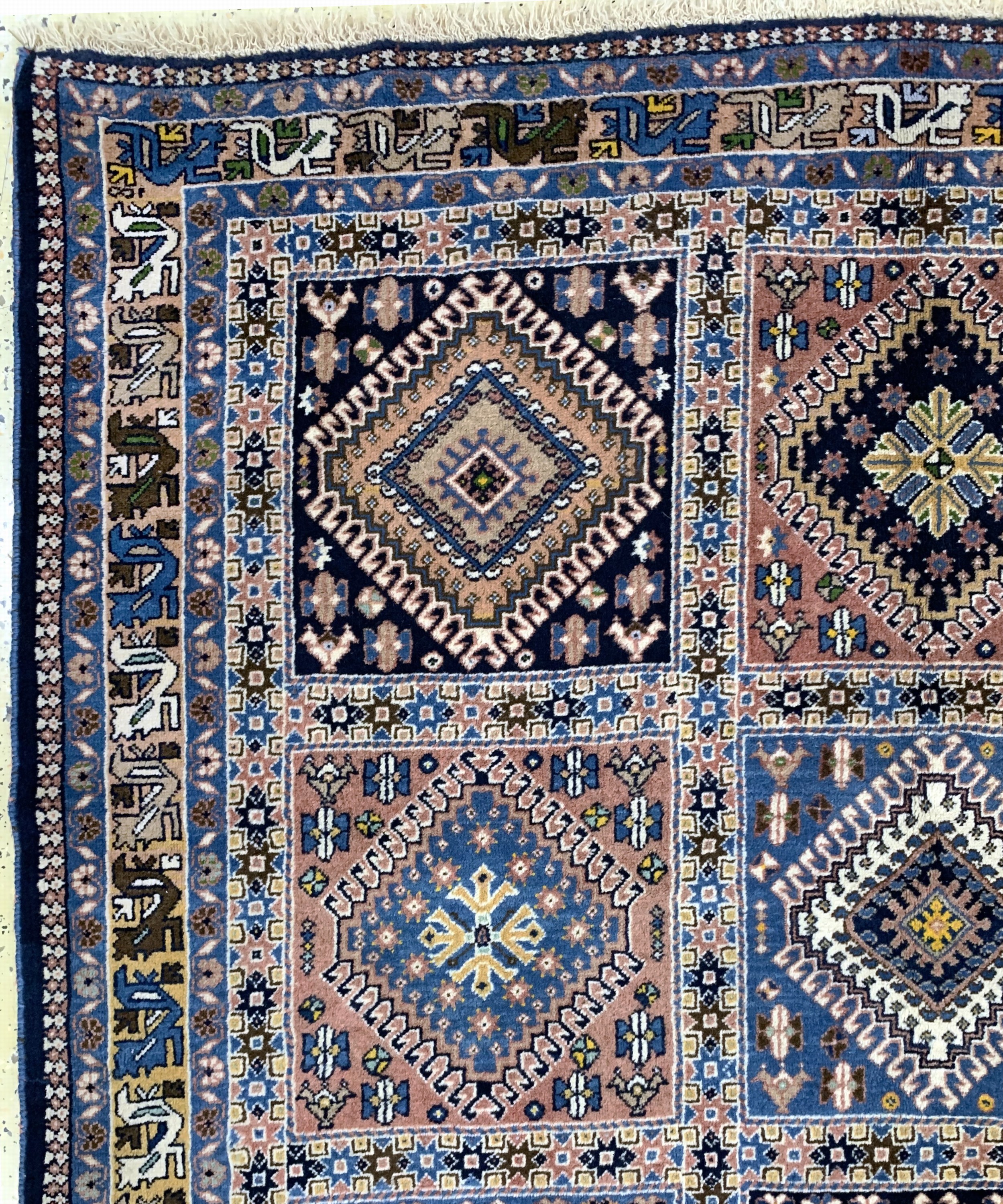 Detail c: Yalameh, Persien, Ende 20.Jhd., Wolle auf Wolle, ca. 248 x 168 cm, EHZ: 2