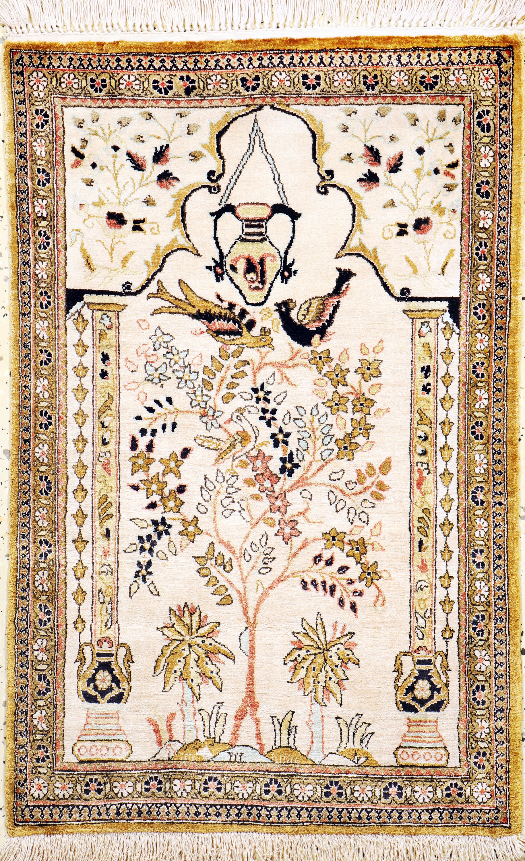 Ghom Seide, Persien, Mitte 20.Jhd, reine Naturseide, ca. 87 x 57 cm, EHZ: 1-2