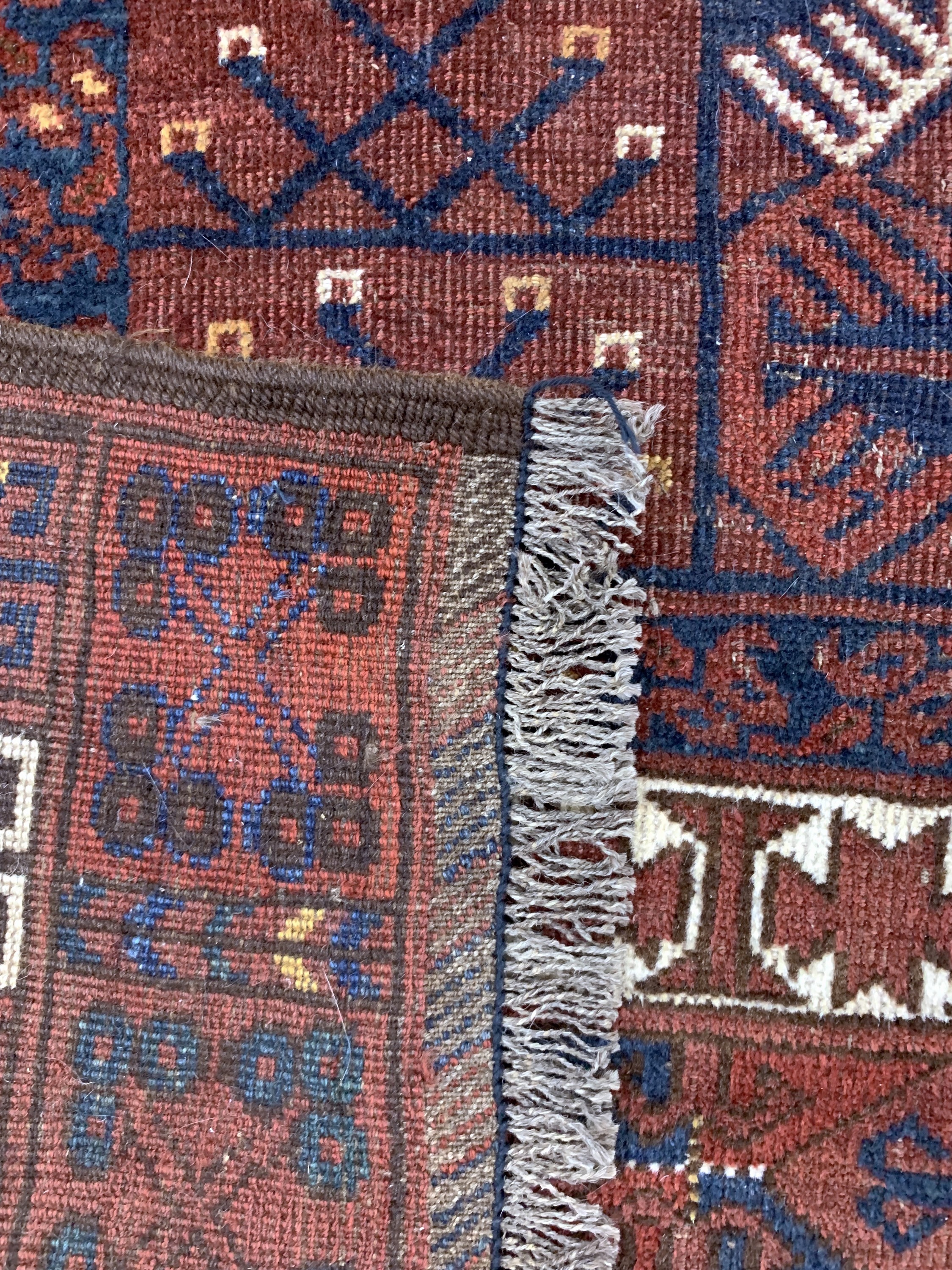 Detail e: Ersari, Turkmenistan, Anfang 20.Jhd., Wolleauf Wolle, ca. 195 x 133 cm, EHZ: 3