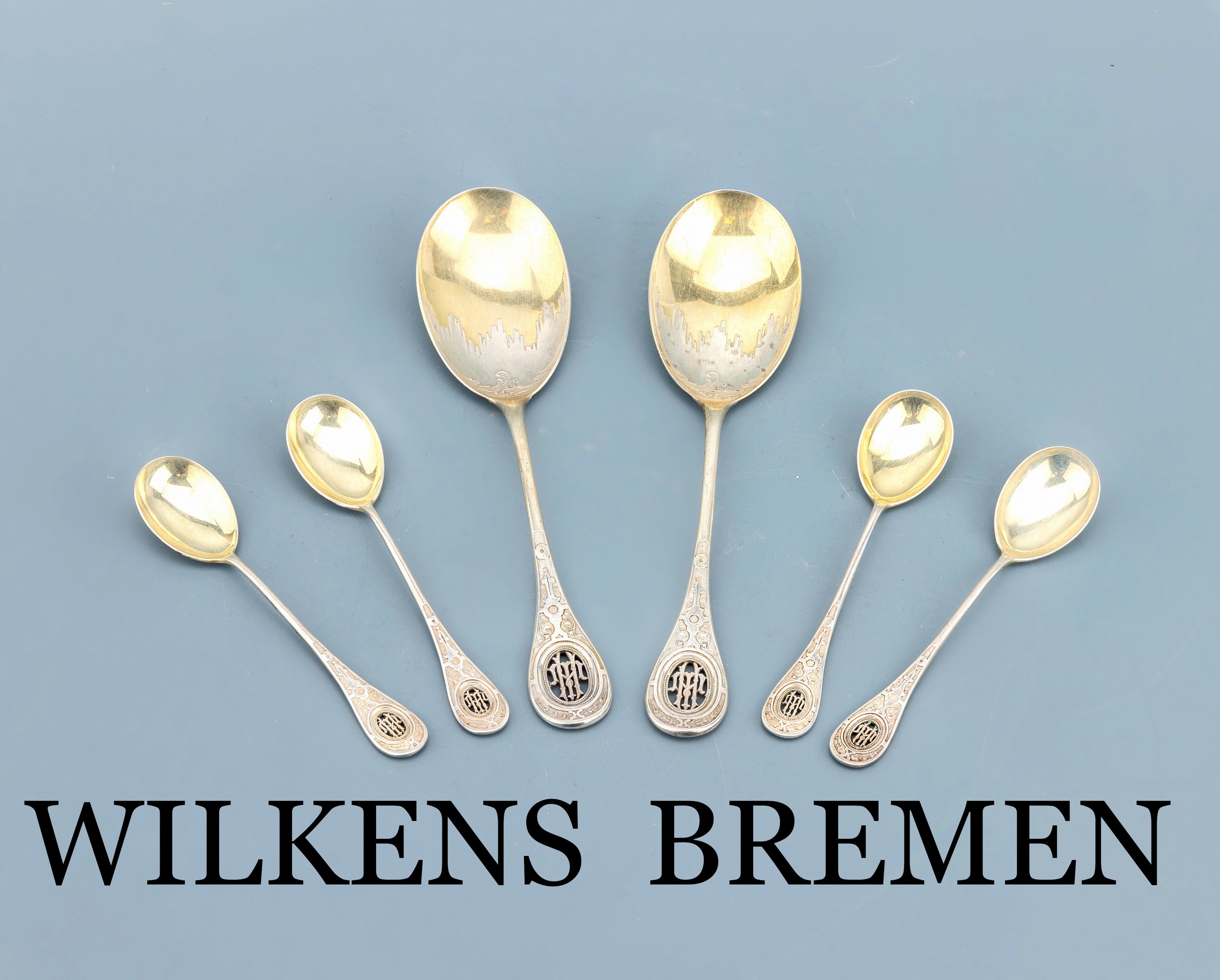 20-tlg. Eisbesteck, 800er Silber, deutsch um 1890, best. aus: 2 Vorlegelöffel, L. ca. 22 cm, Laffen teilverg., 18 Eislöffel, L. ca. 14.5 cm, ...