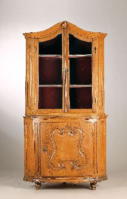 Image 26912405 - Eckschrank, Barock, um 1760, Eiche massiv, zweiteilig, eine Tür mit Schnitzerei ...