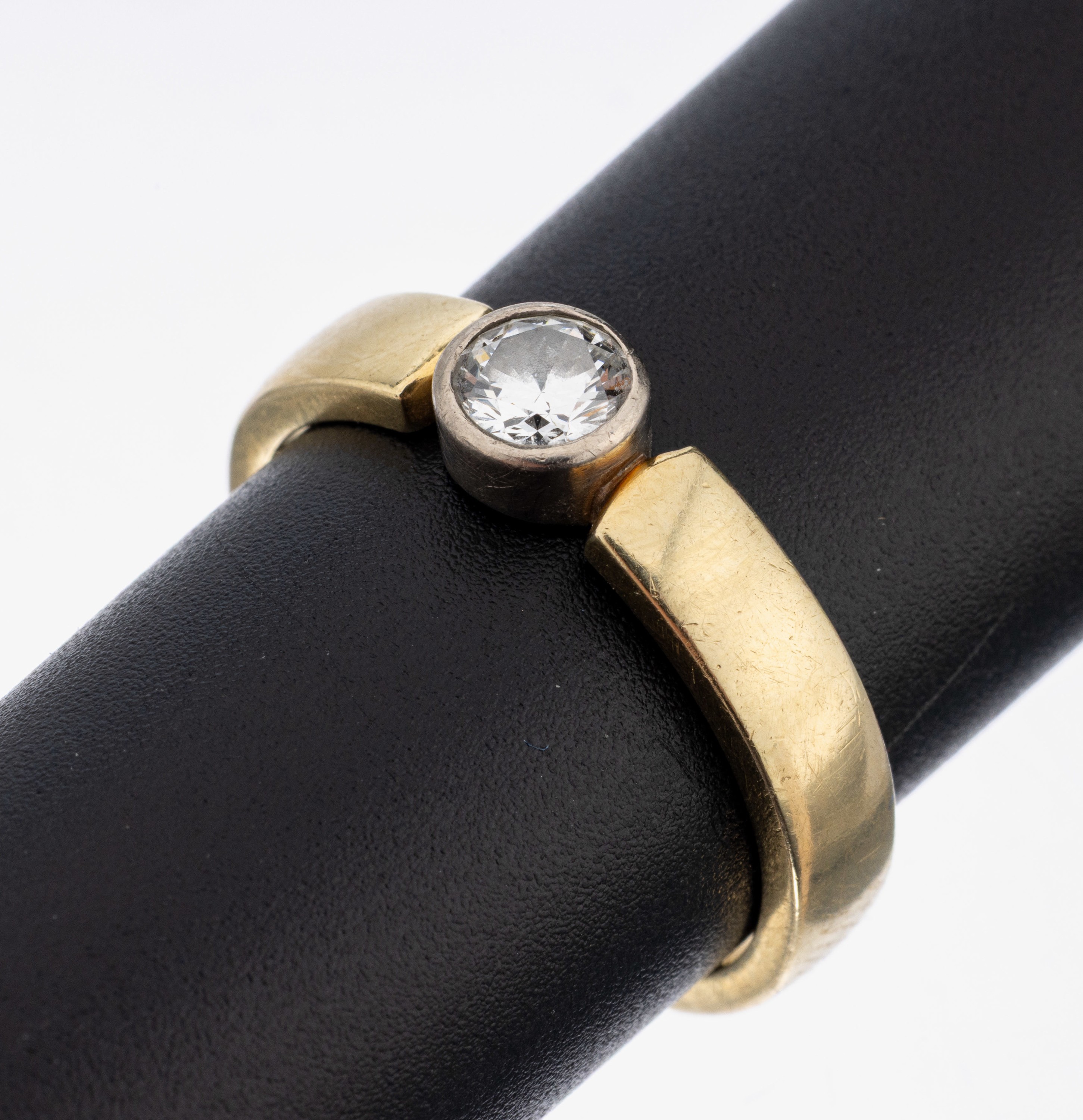 14 kt Gold Brillant-Ring, GG/WG 585/000, Brillant ca. 0.40 ct Weiß/si, ca. 6.4 g, RW 61