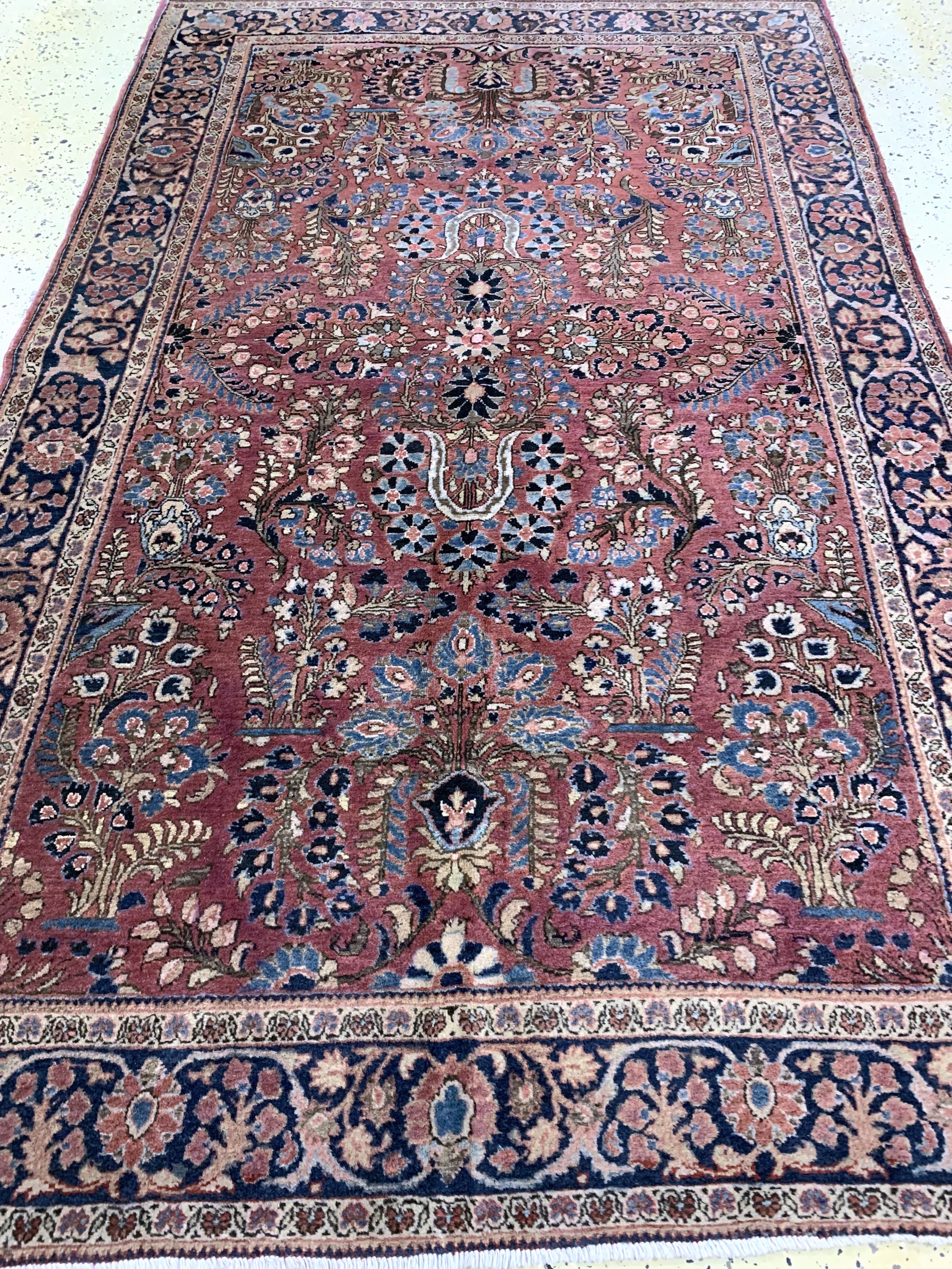 Detail d: Us Re-Import Sarogh, Persien, Anfang 20.Jhd, Wolle auf Baumwolle, ca. 204 x 132 cm,EHZ: 2, (kleiner Mottenfrass).