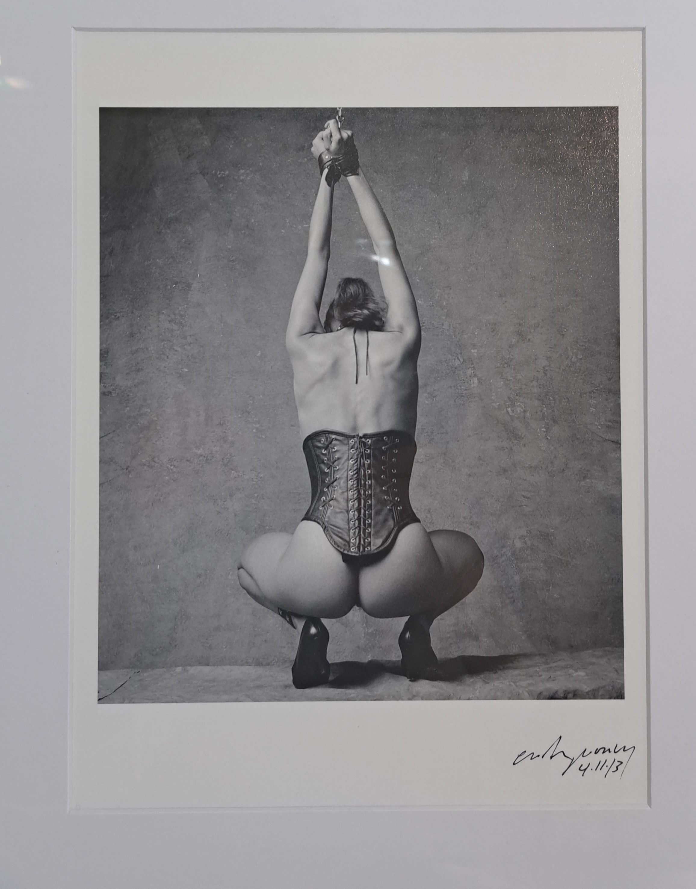 Detail a: Craig Morey, geb. 1952 Fort Wayne, Indiana/USA, 2 Fotografien, weibliche Akte, je signiert und datiert 2012 und 2013, unter Glasgerahmt, ca. 47x37 cm