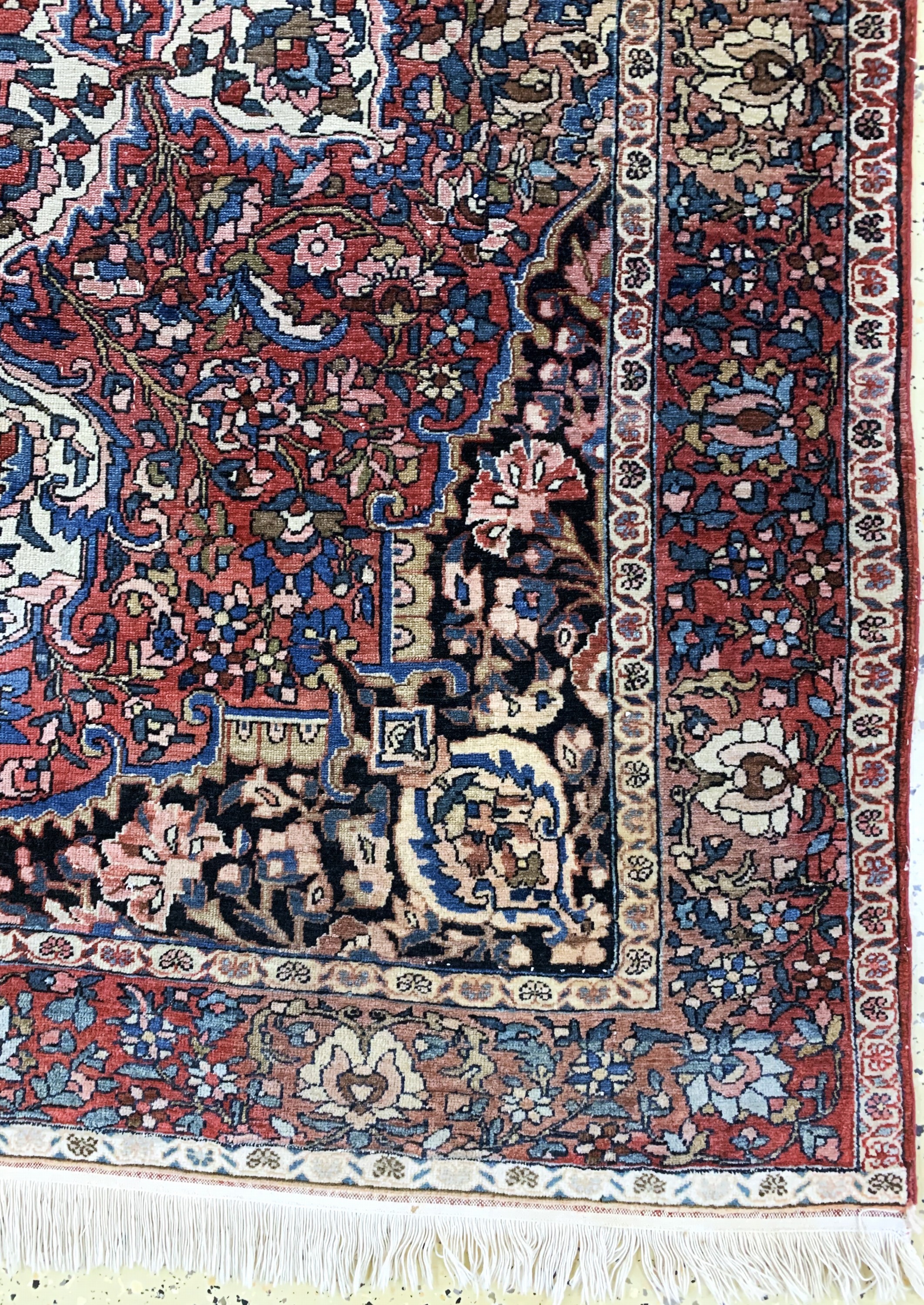 Detail a: Bachtiar antik, Persien, um 1900, Wolle aufBaumwolle, ca. 200 x 138 cm, EHZ: 3, (Restaurierungen)