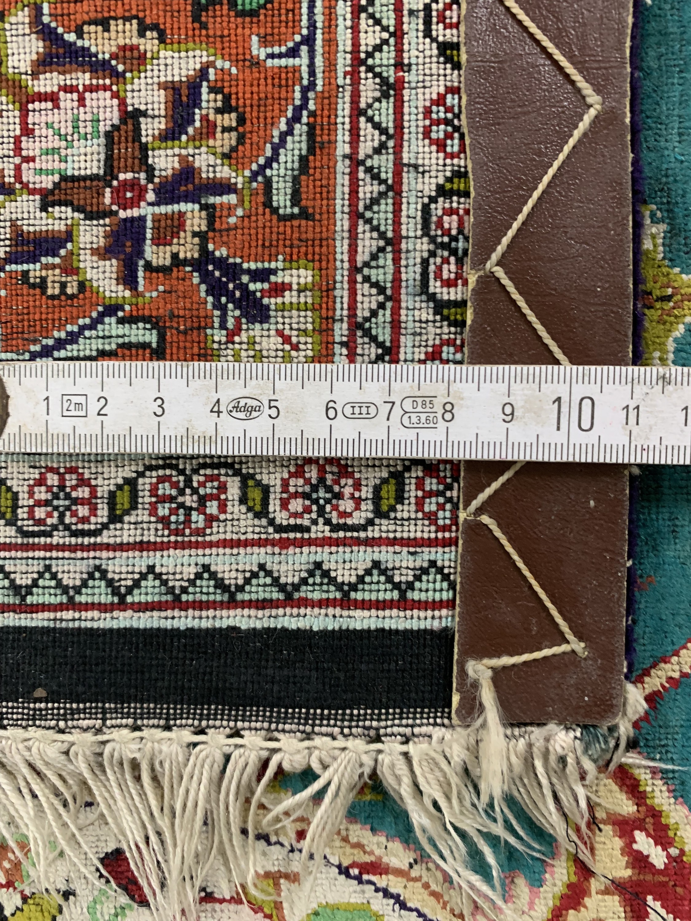 Detail e: Ghom Seide, Persien, Ende 20.Jhd, reine Naturseide, ca. 155 x 98 cm, EHZ: 3