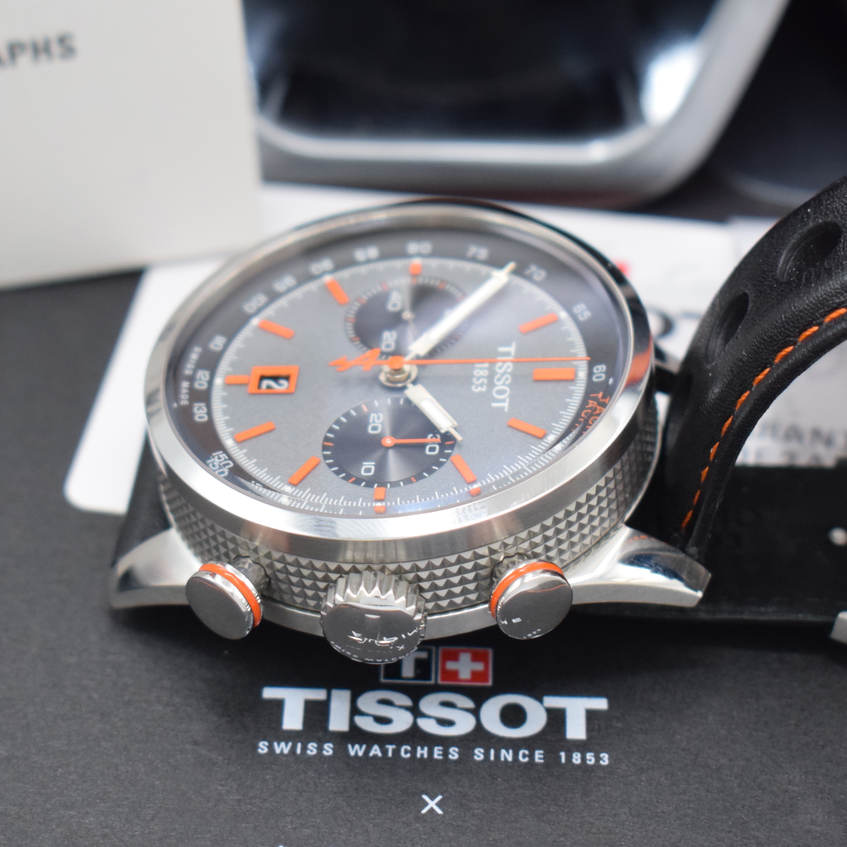 Detail b: TISSOT seltener, auf 516 Stück limiterter Armbandchronograph Alpine Referenz T123.427.16.081.00, Automatik, Edelstahlgeh. inkl. orig. Lederband m. ...