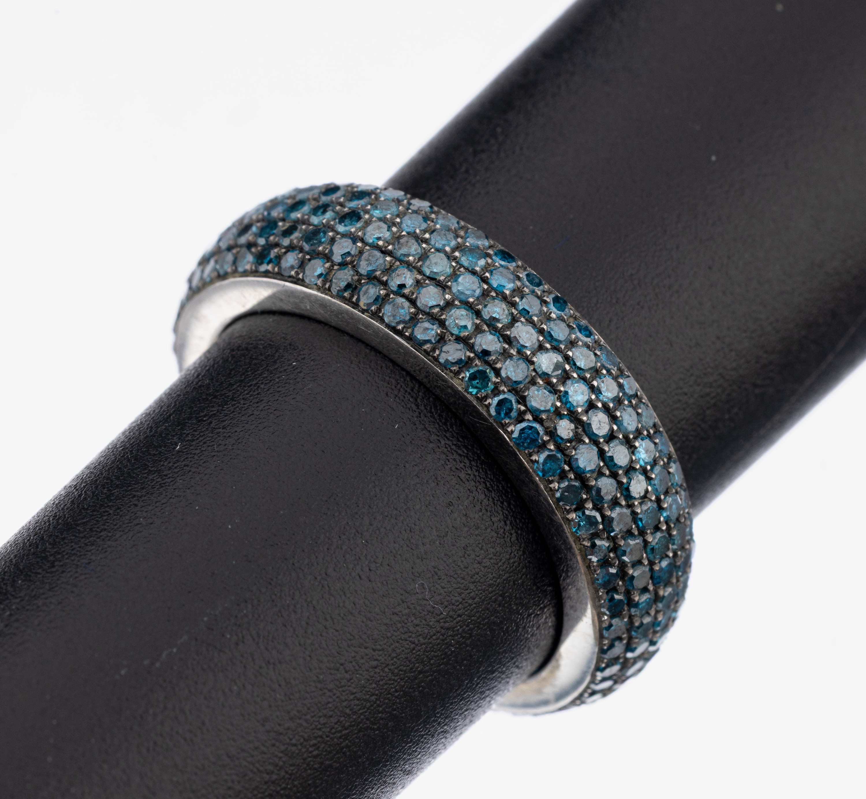Diamant-Ring, Metall, 5-rhg. blau-grüne Diamanten (beh.) zus. ca. 1.0 ct, RW 57