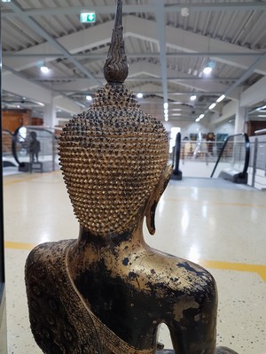 26914298j - Sehr großer Shakyamuni-Buddha, Thailand, 18./19. Jh., Bronze, vergoldet, Geste der ...