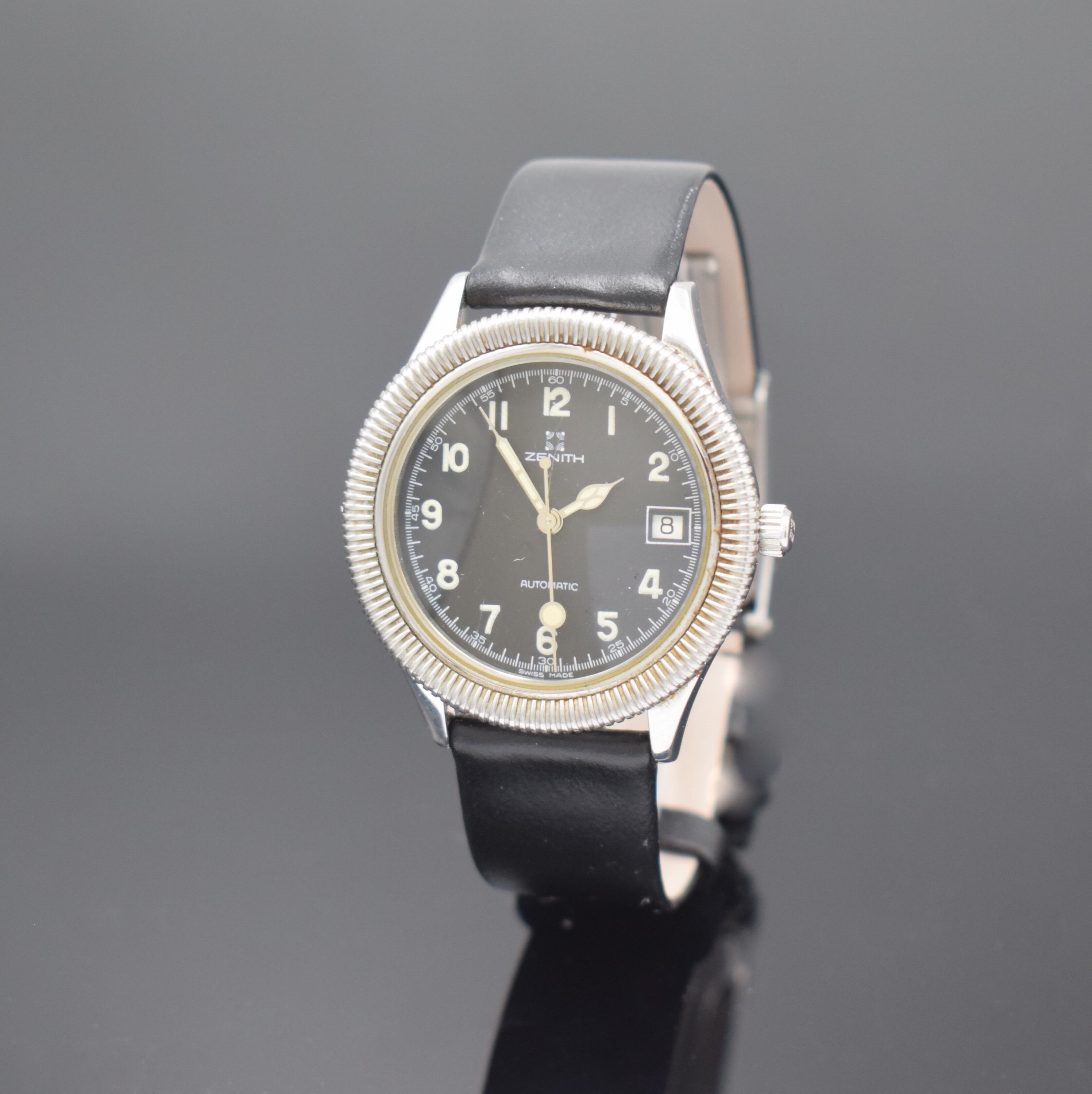 ZENITH Pilot Herrenarmbanduhr Referenz 01.0140.492, Schweiz um 1995, Automatik, Stahlgeh. beids. vergl., Boden verschr., geriffelte Lünette, ...