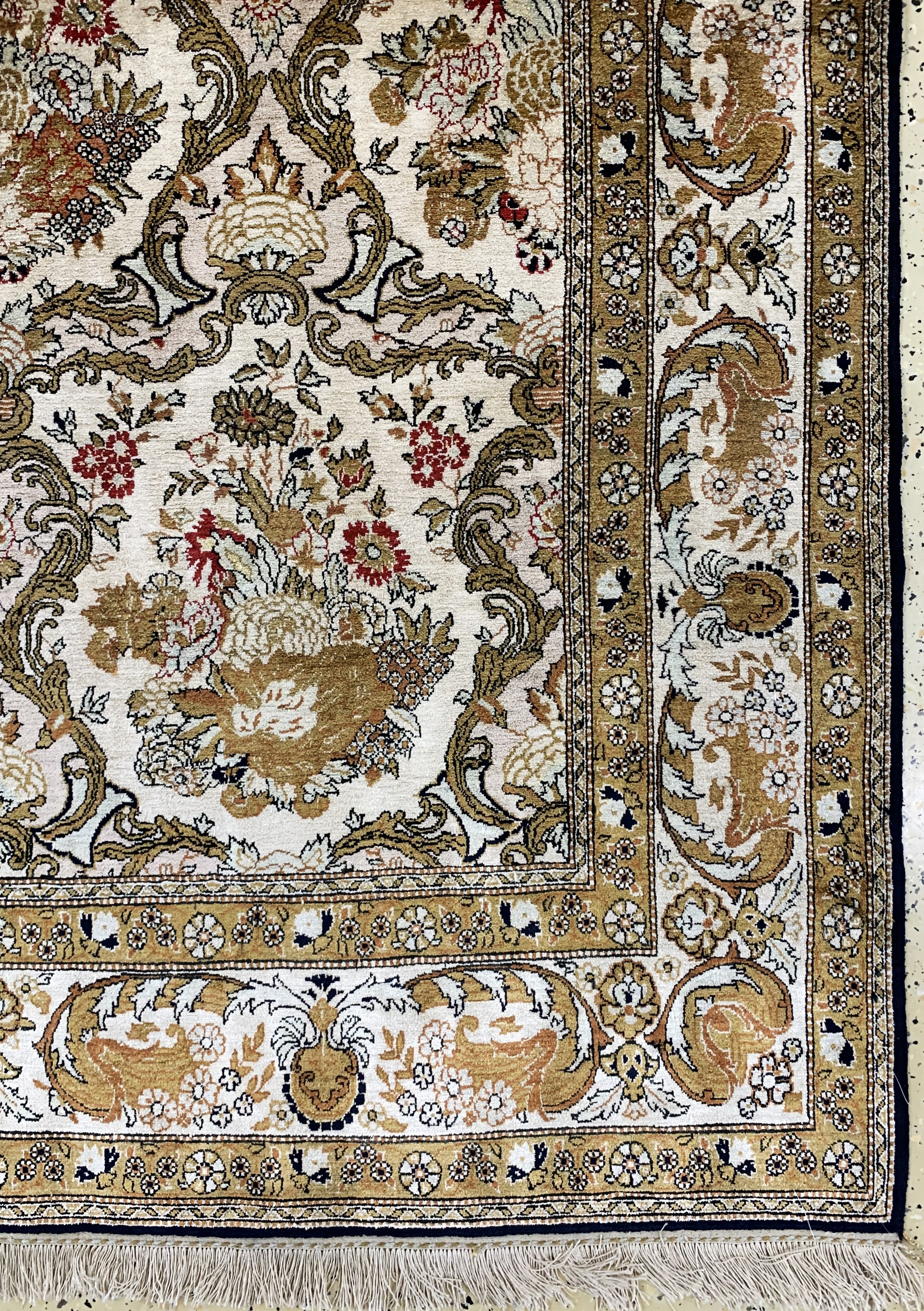 Detail a: Ghom Seide wohl"Shaker", Persien, Anfang 20.Jhd, reine Naturseide, ca. 225 x 142 cm, gereinigt, EHZ: 1-2