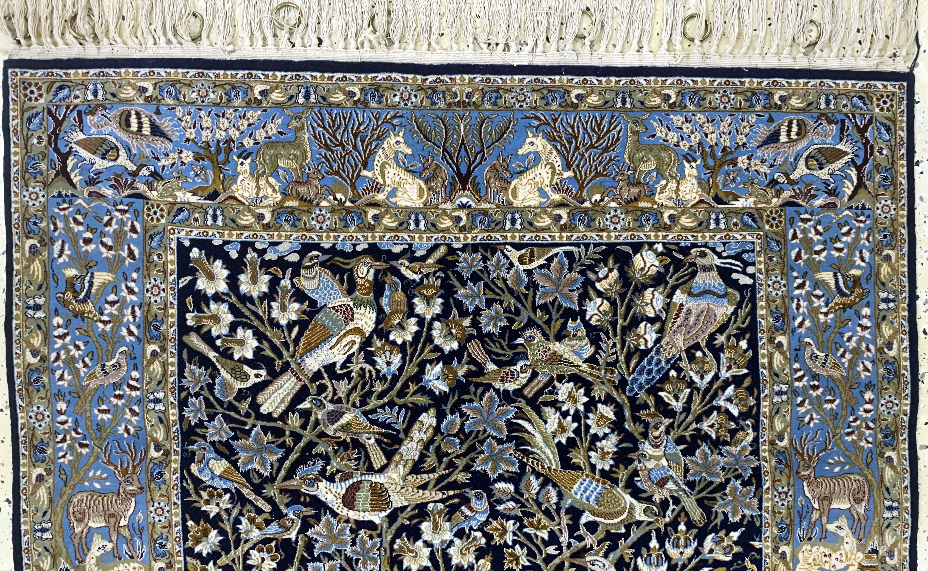Detail a: Esfahan fein, Persien, Ende 20.Jhd, Korkwolle mit und auf Seide, ca. 163 x 108 cm,ca. 1,0 Mio. Kn/qm, EHZ: (Nahezu neuwertig)