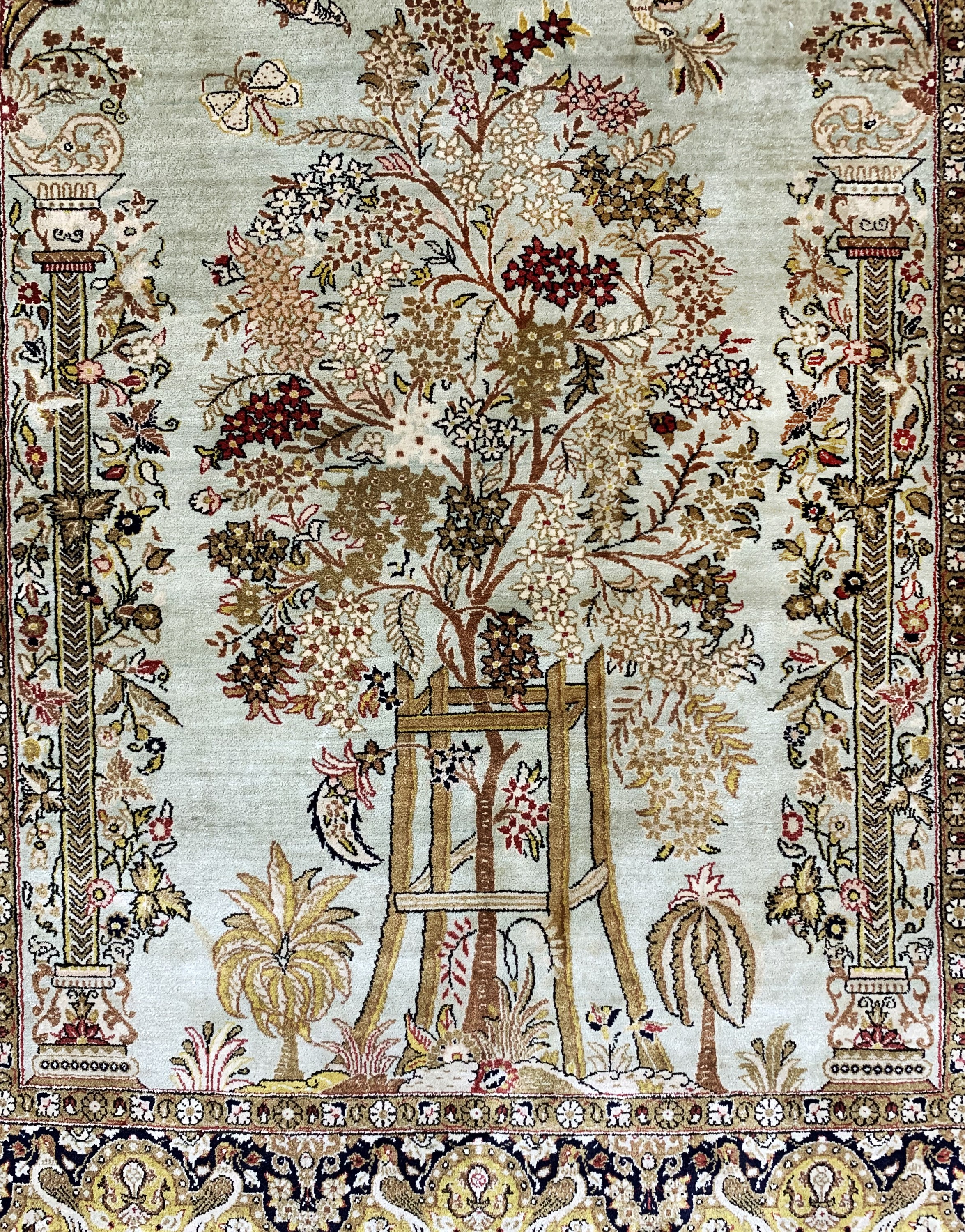 Detail b: Ghom Seide alt, Persien, Mitte 20.Jhd, reine Naturseide, ca. 158 x 107 cm, gereinigt,EHZ: 1-2