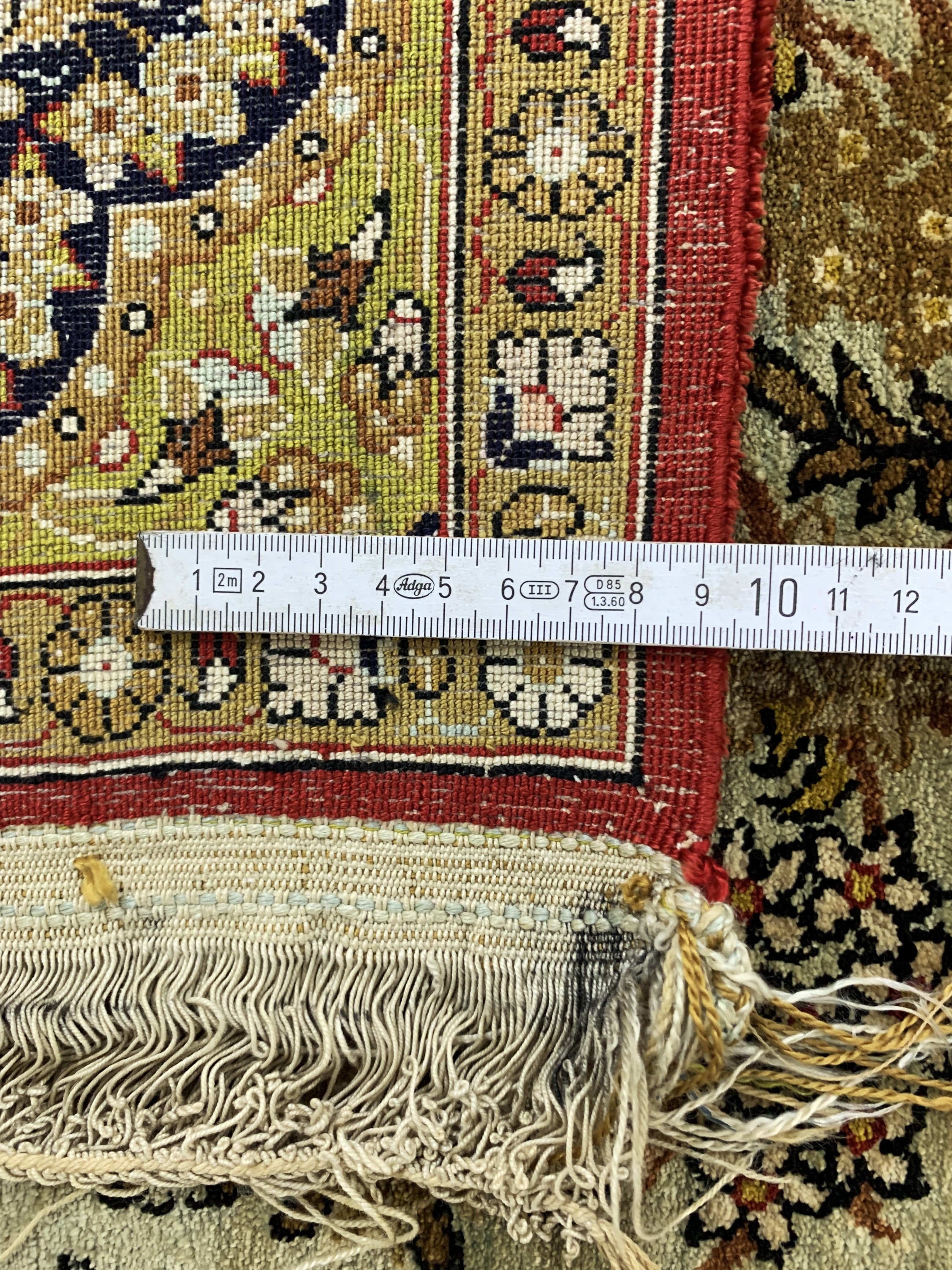 Detail f: Ghom Seide alt, Persien, Mitte 20.Jhd, reine Naturseide, ca. 158 x 107 cm, gereinigt,EHZ: 1-2