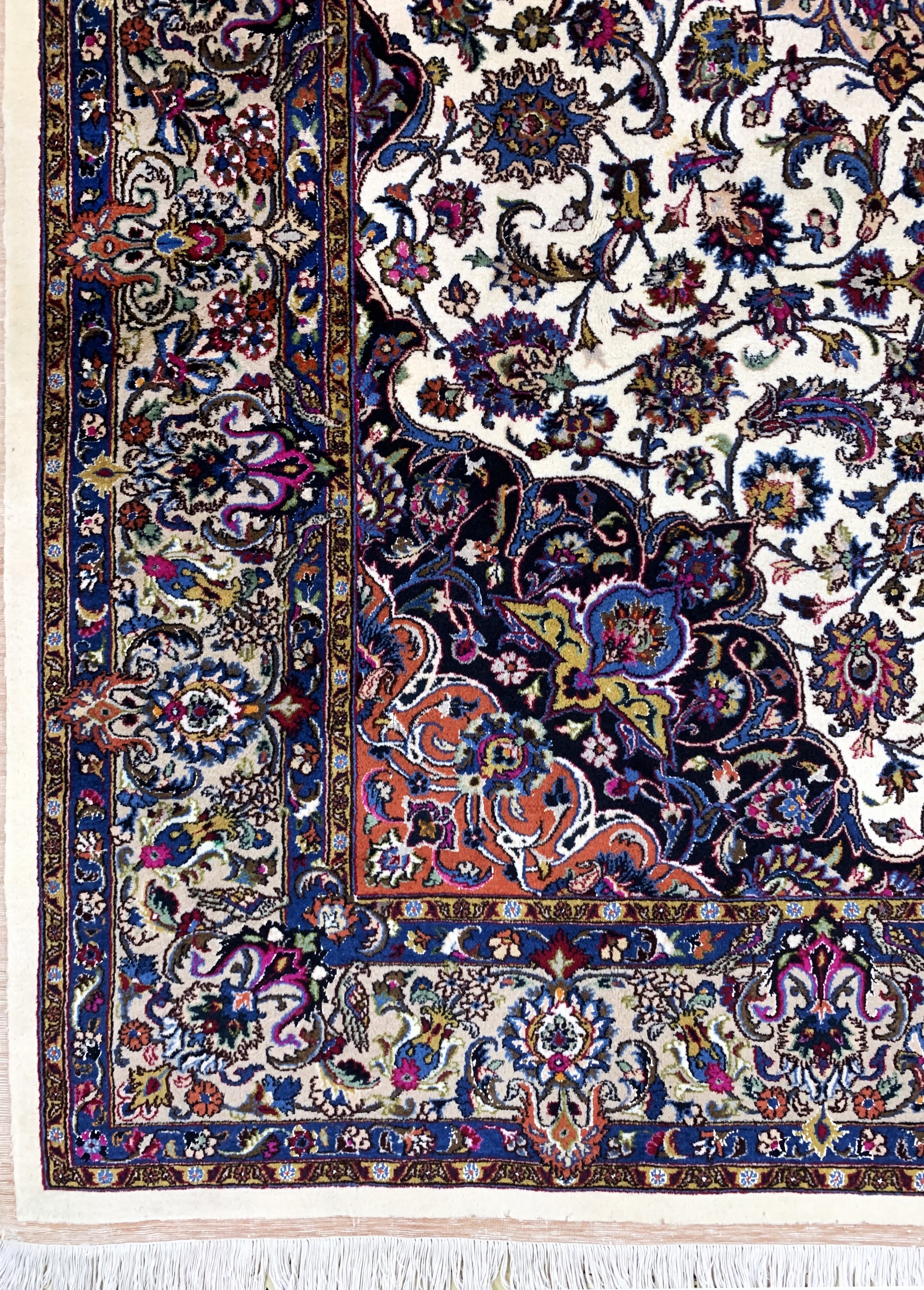Detail b: Mesched Kork fein, Persien, Ende 20.Jhd, Korkwolle mit Seide, ca. 300 x 204 cm, EHZ: 2
