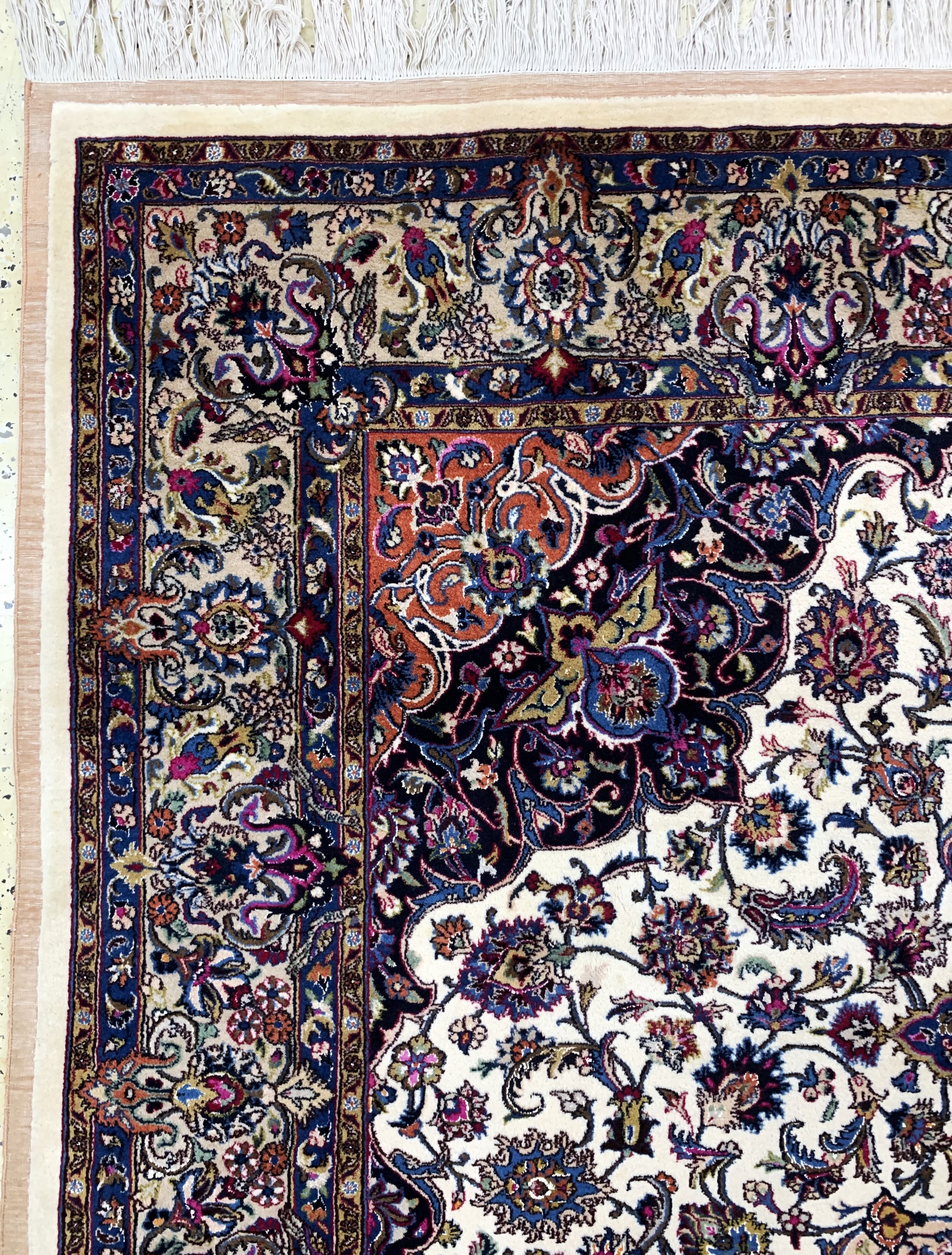 Detail d: Mesched Kork fein, Persien, Ende 20.Jhd, Korkwolle mit Seide, ca. 300 x 204 cm, EHZ: 2