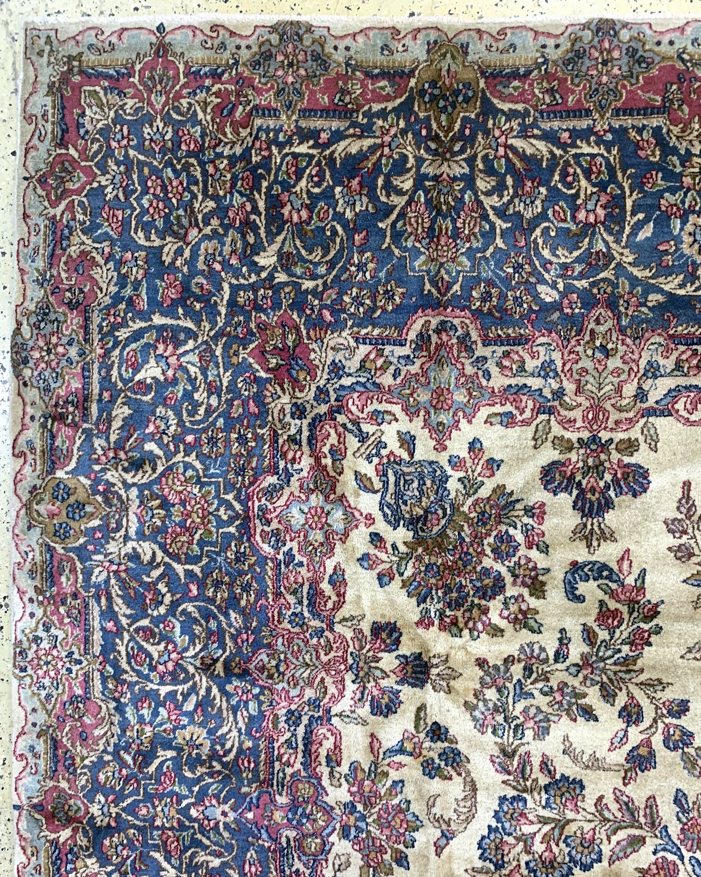 Detail d: Kerman"Lawar"antik, Persien, um 1900, Wolleauf Baumwolle, ca. 470 x 290 cm, gereinigt, EHZ: 2(ganz kleine Flecken)