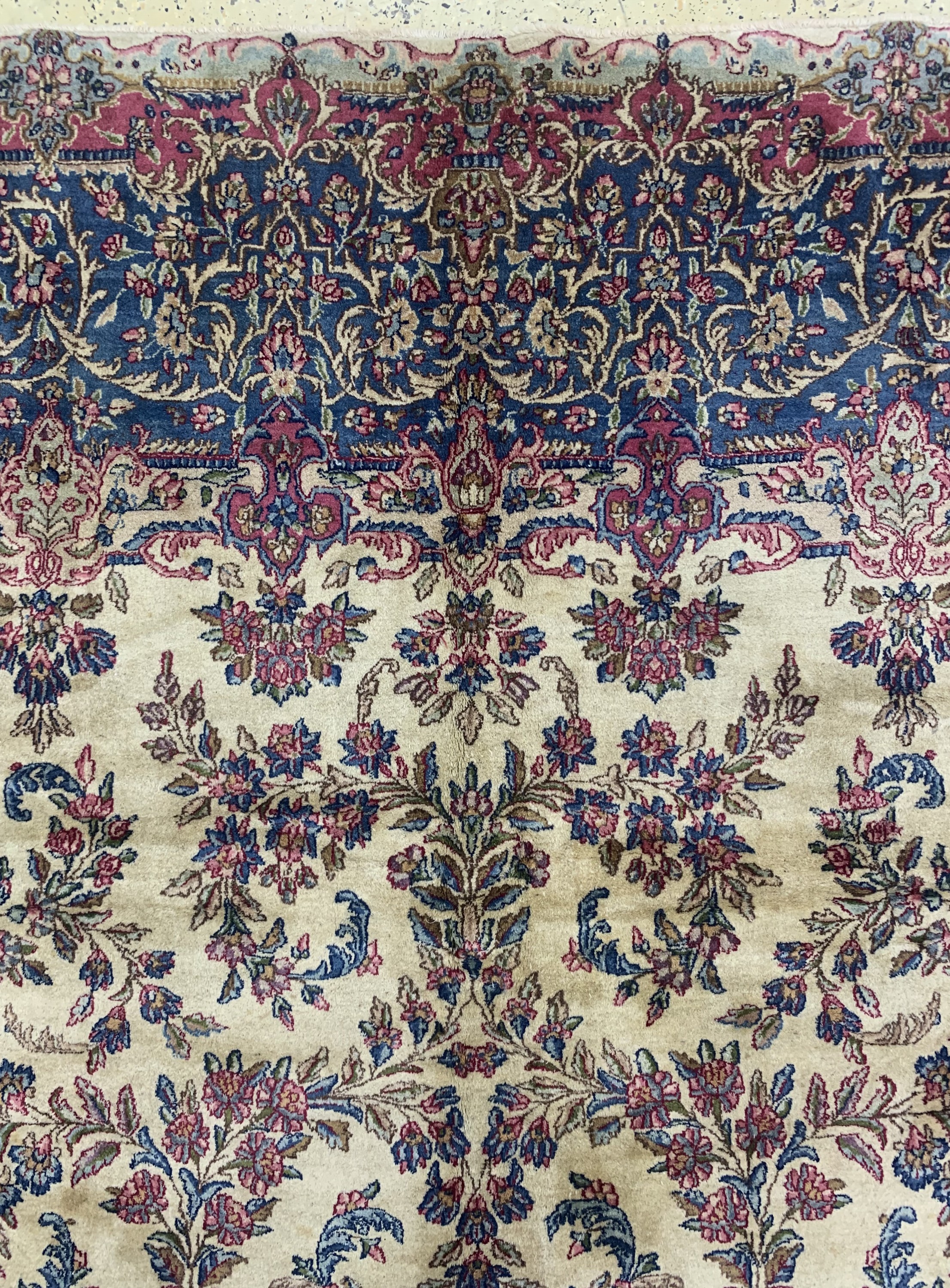 Detail e: Kerman"Lawar"antik, Persien, um 1900, Wolleauf Baumwolle, ca. 470 x 290 cm, gereinigt, EHZ: 2(ganz kleine Flecken)