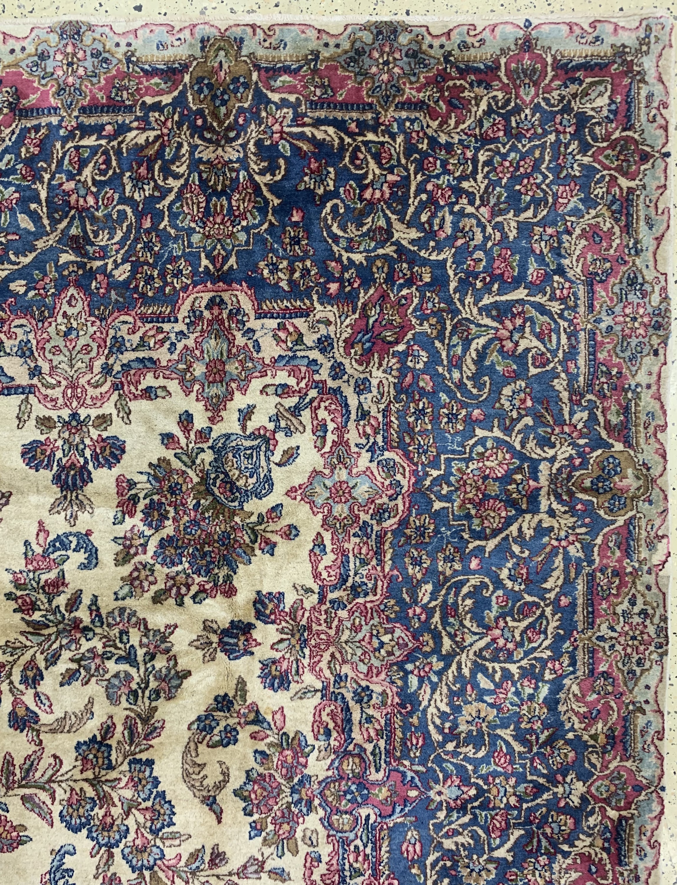Detail f: Kerman"Lawar"antik, Persien, um 1900, Wolleauf Baumwolle, ca. 470 x 290 cm, gereinigt, EHZ: 2(ganz kleine Flecken)