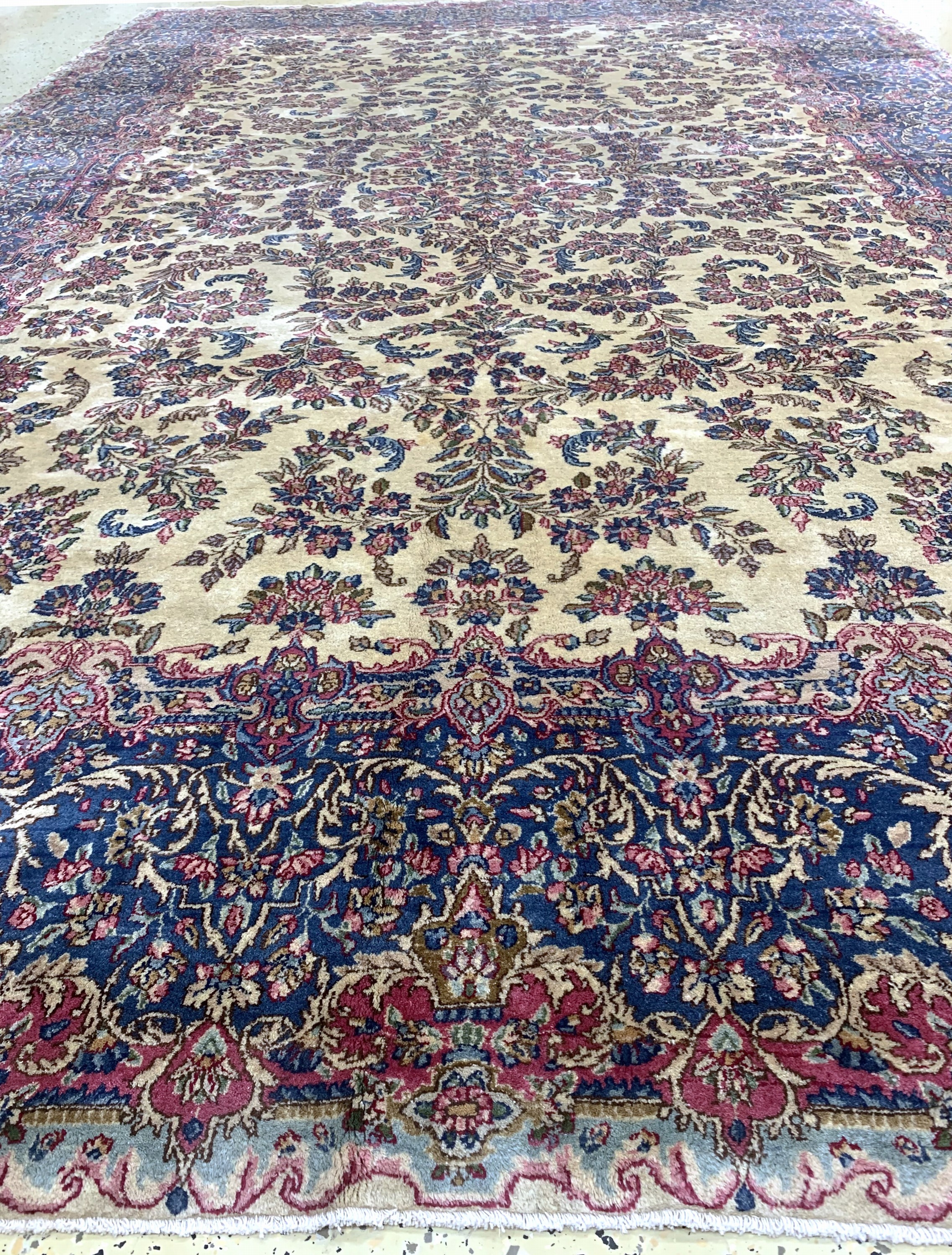 Detail g: Kerman"Lawar"antik, Persien, um 1900, Wolleauf Baumwolle, ca. 470 x 290 cm, gereinigt, EHZ: 2(ganz kleine Flecken)