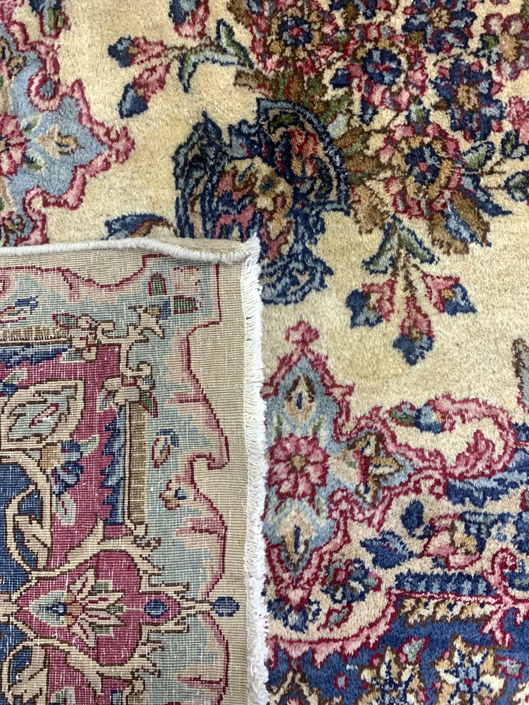 Detail h: Kerman"Lawar"antik, Persien, um 1900, Wolleauf Baumwolle, ca. 470 x 290 cm, gereinigt, EHZ: 2(ganz kleine Flecken)