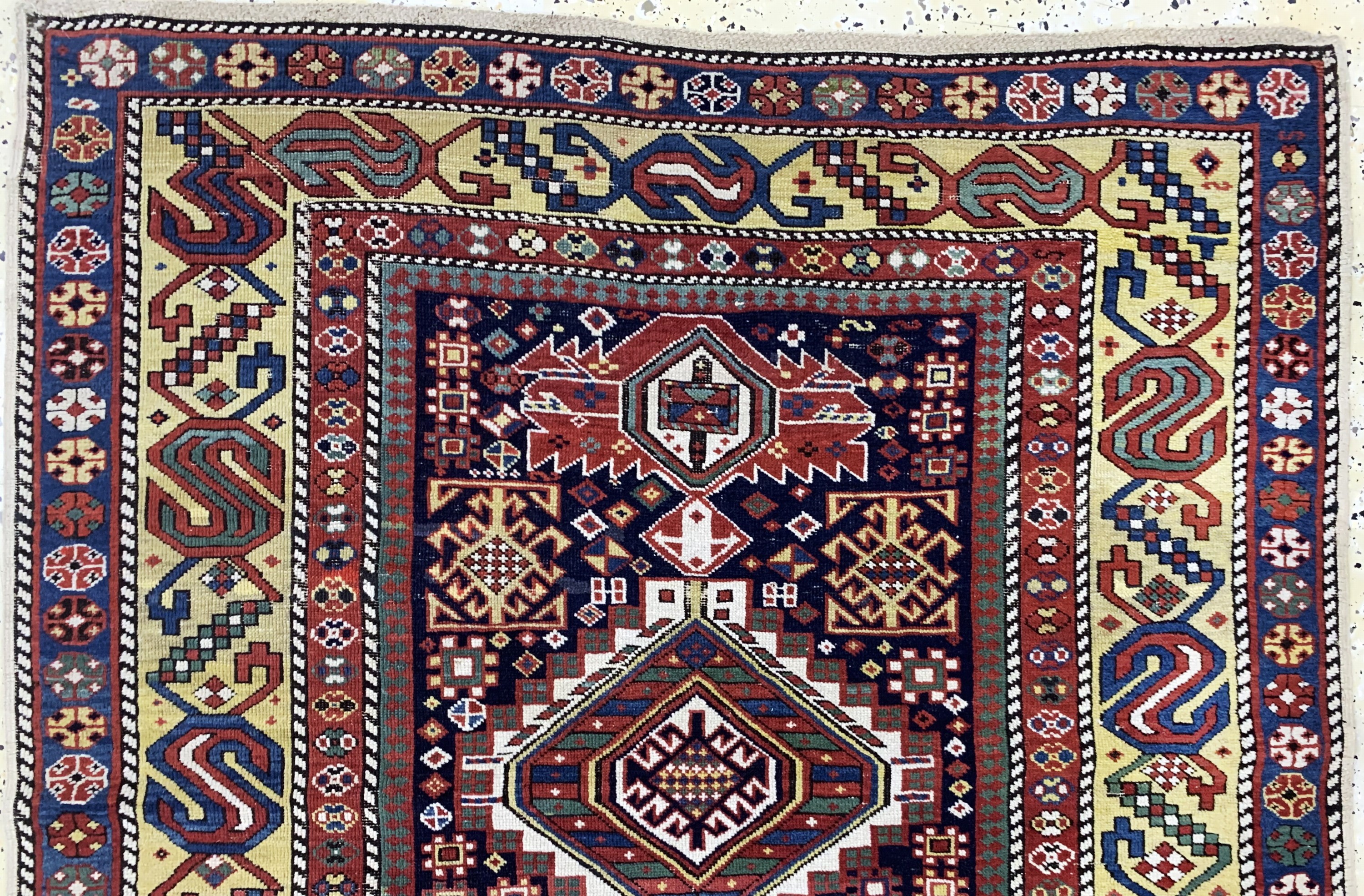 Detail a: "Kuba-Schirwan"antik, Kaukasus, um 1900, Wolle auf Wolle, ca. 255 x 120 cm, EHZ: 2-3, (kleine restaurierungen)