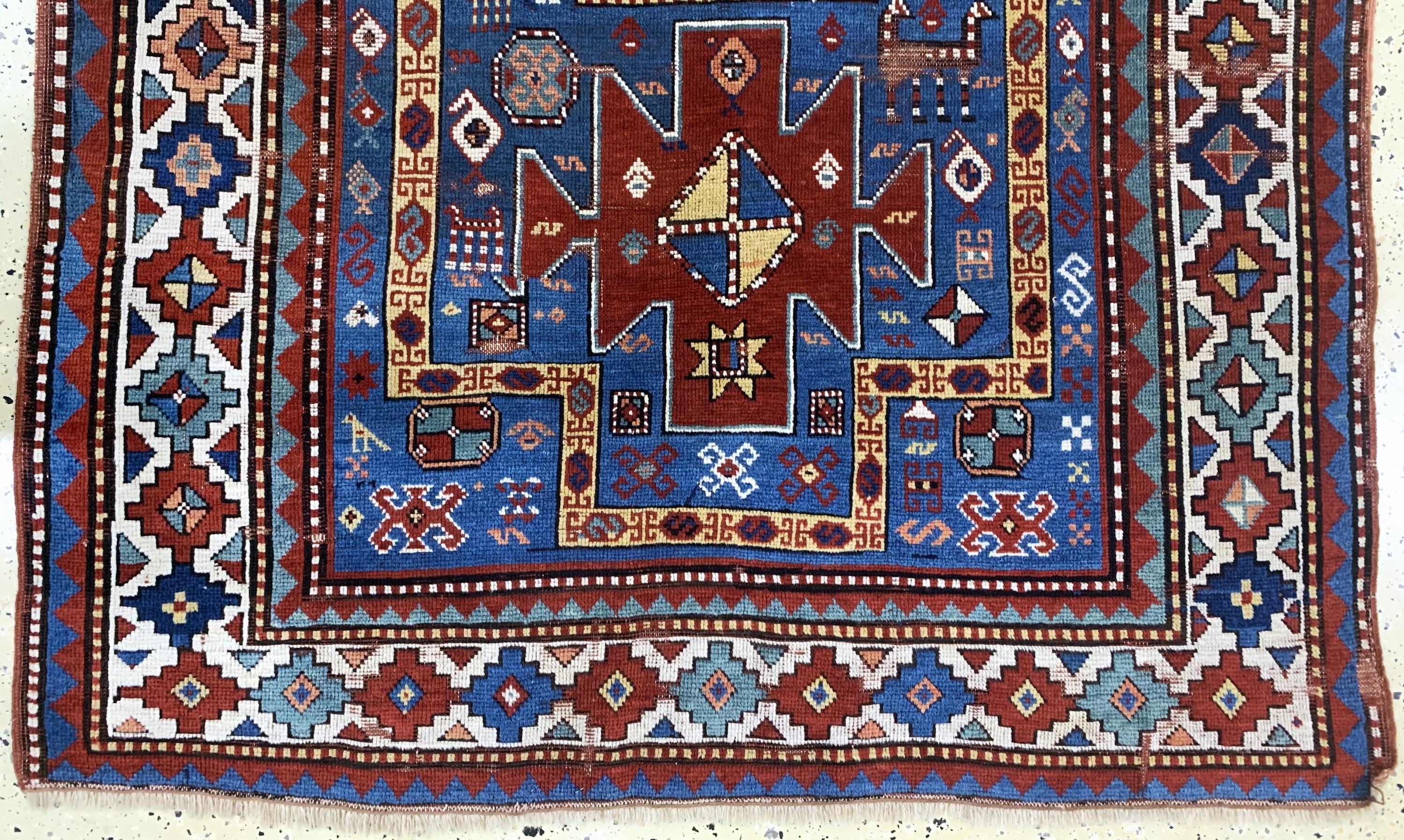Detail c: Antiker"Karachoph"Kazak, Kaukasus, 19.Jhd, Wolle auf Wolle, ca. 260 x 140 cm, EHZ: 3 (geflickte Trittfalte).