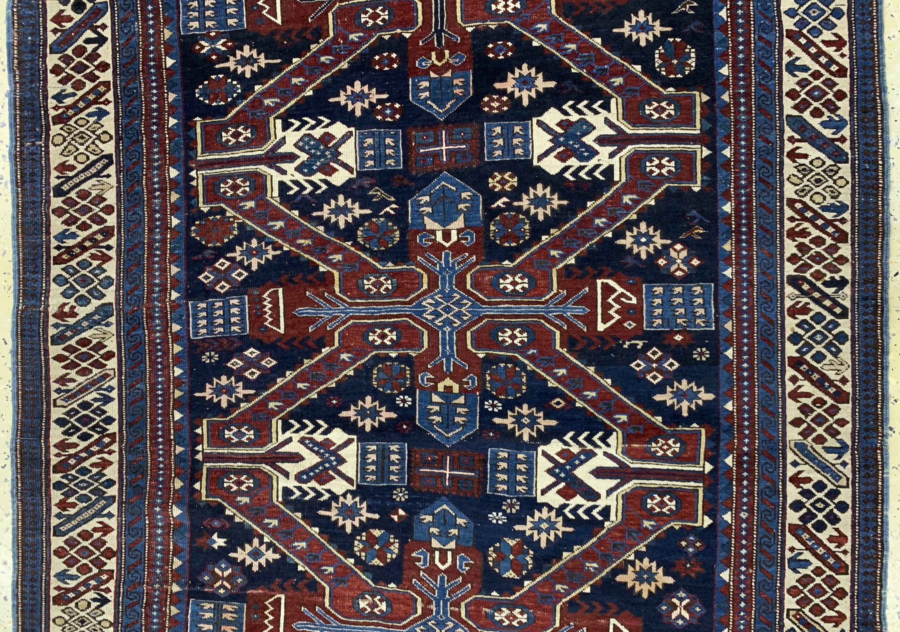 Detail b: Antiker"Seychur", Kaukasus, 19.Jhd, Wolle auf Wolle, ca. 290 x 140 cm, EHZ: 2-3